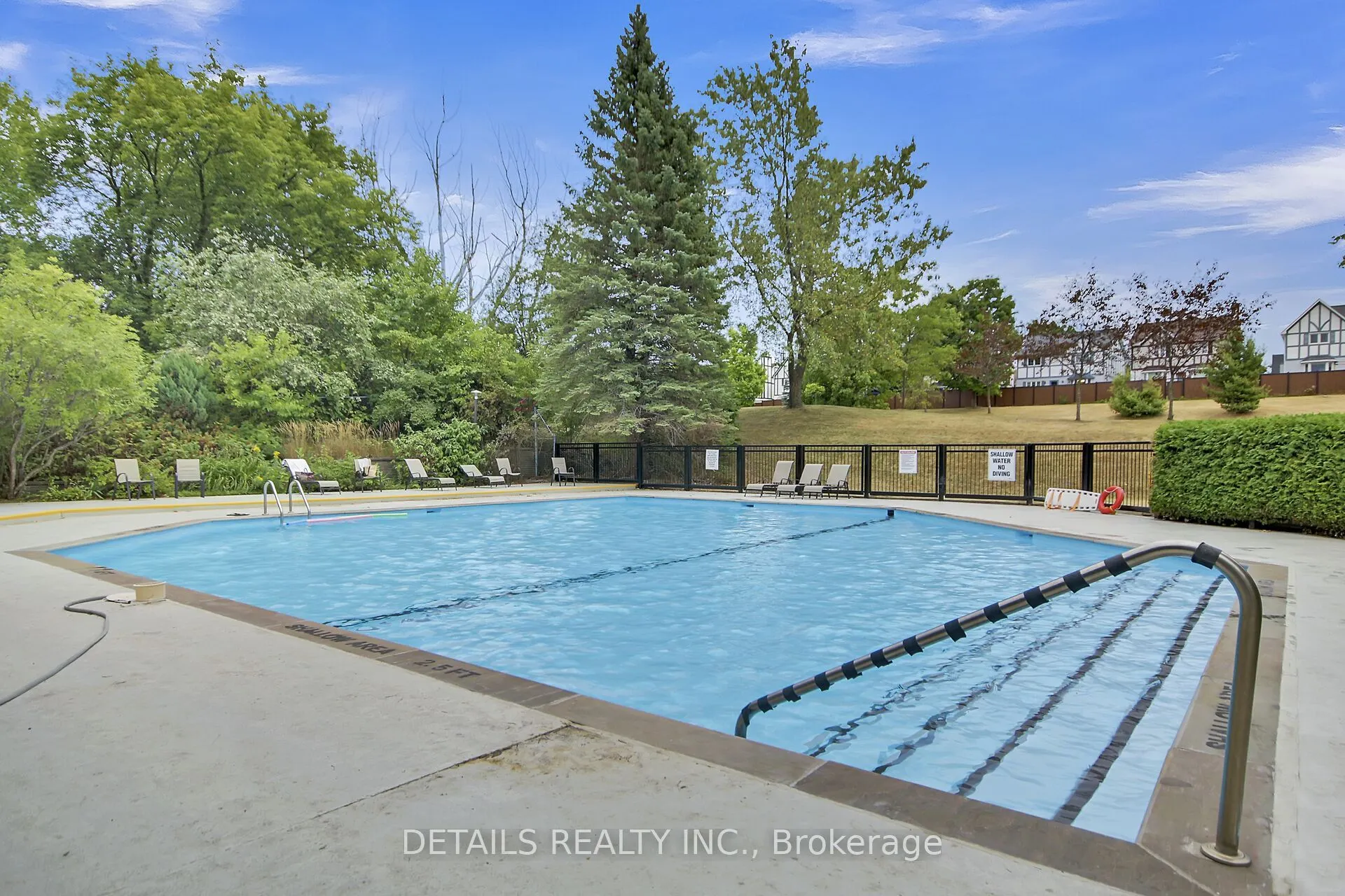 2760 Carousel Crescent, #1406