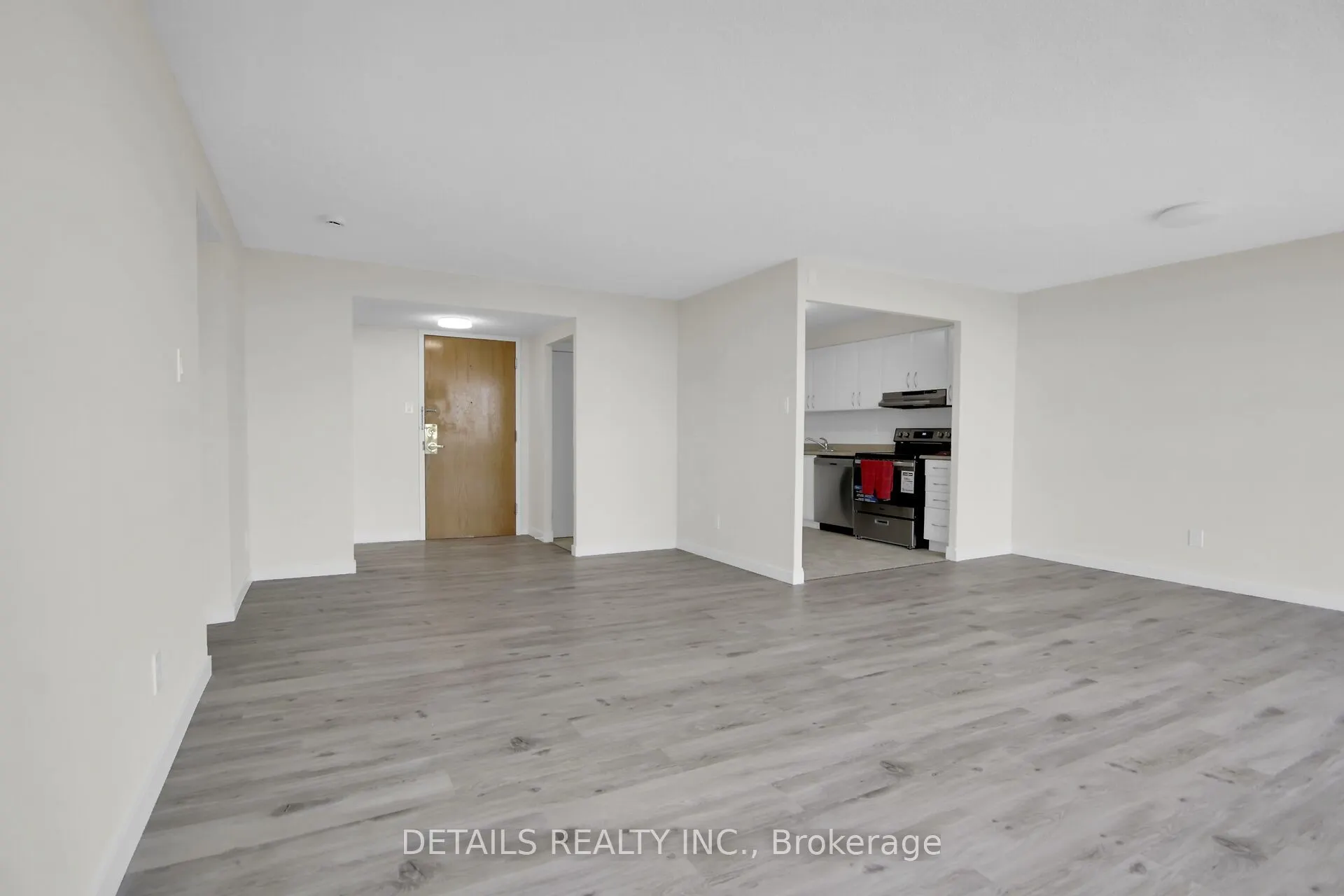 2760 Carousel Crescent, #1406