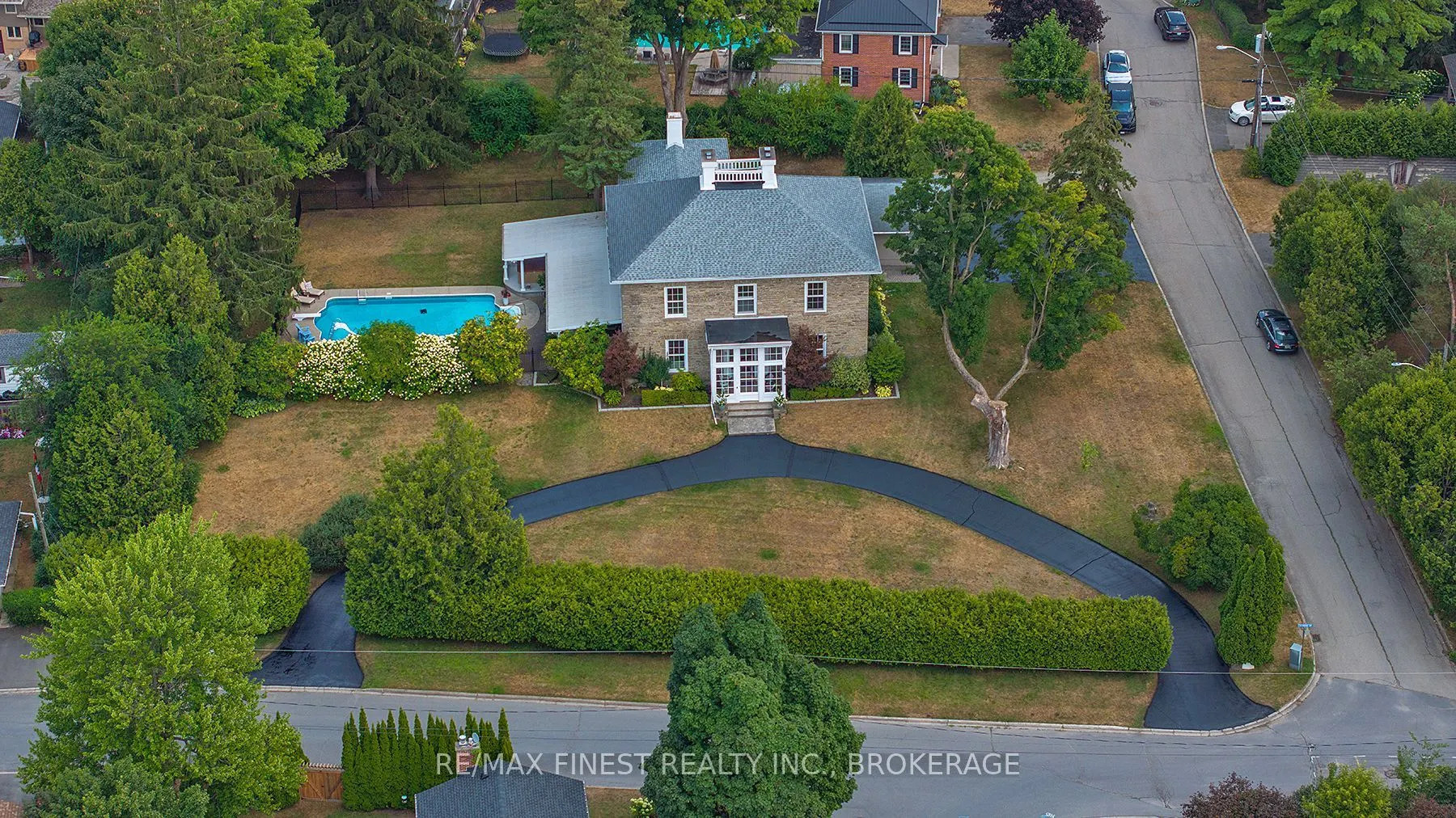 55 Cochrane Drive
