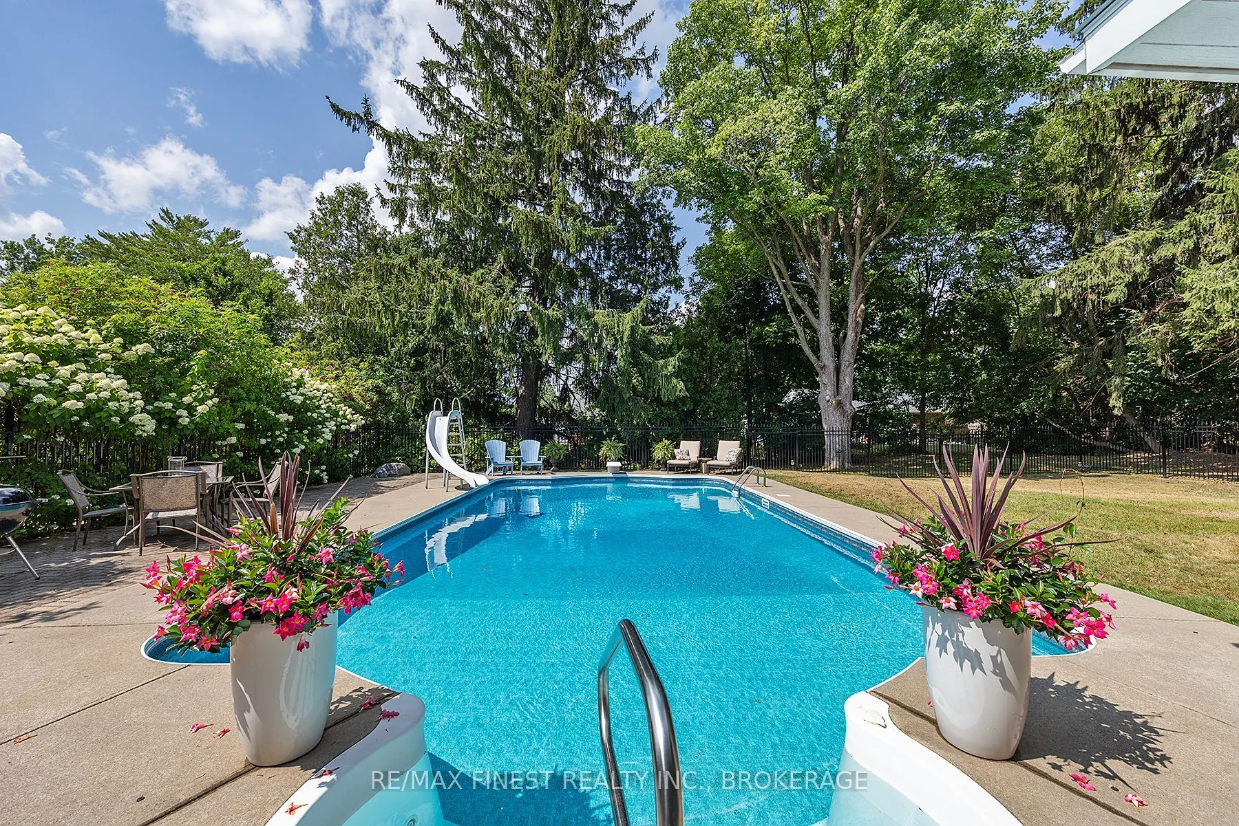 55 Cochrane Drive