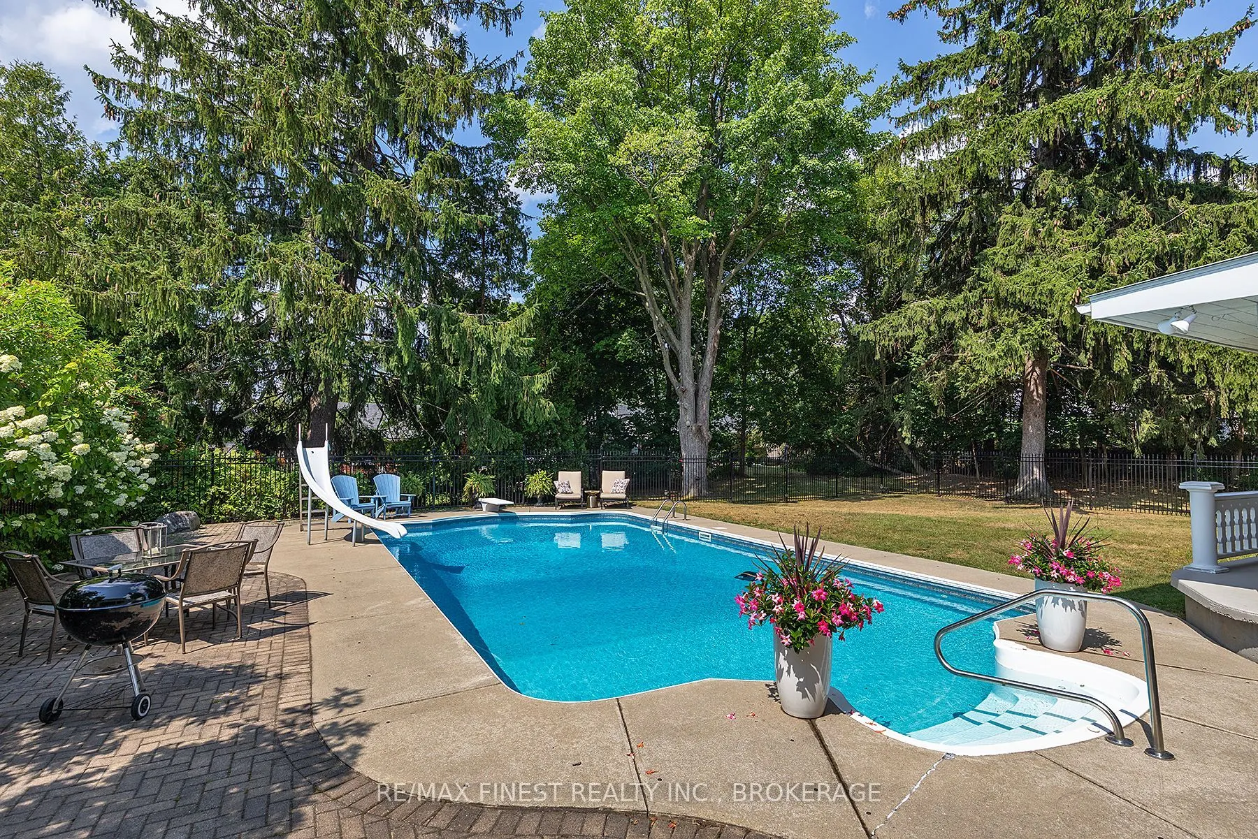 55 Cochrane Drive