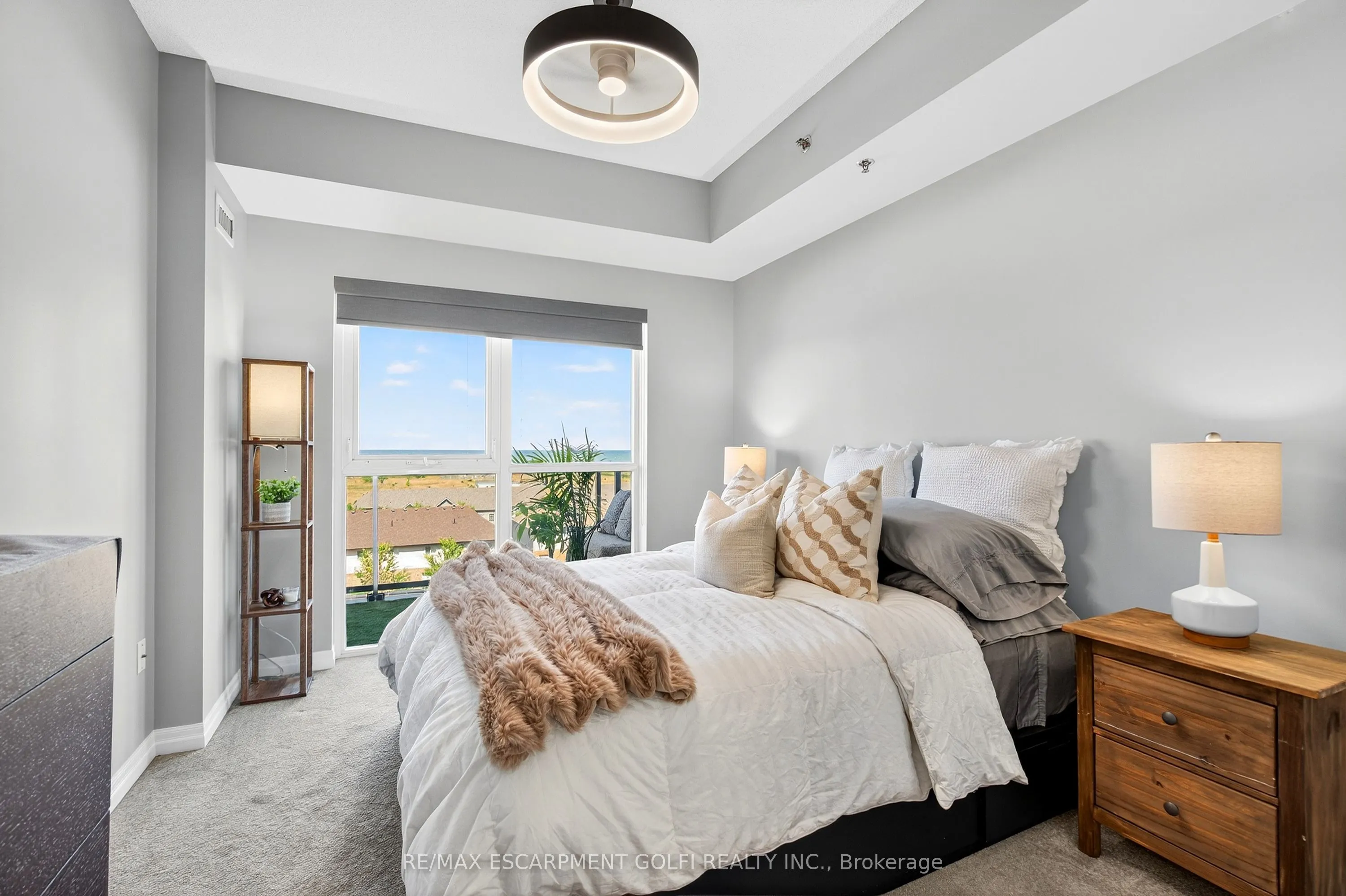 560 North Service Road, #505