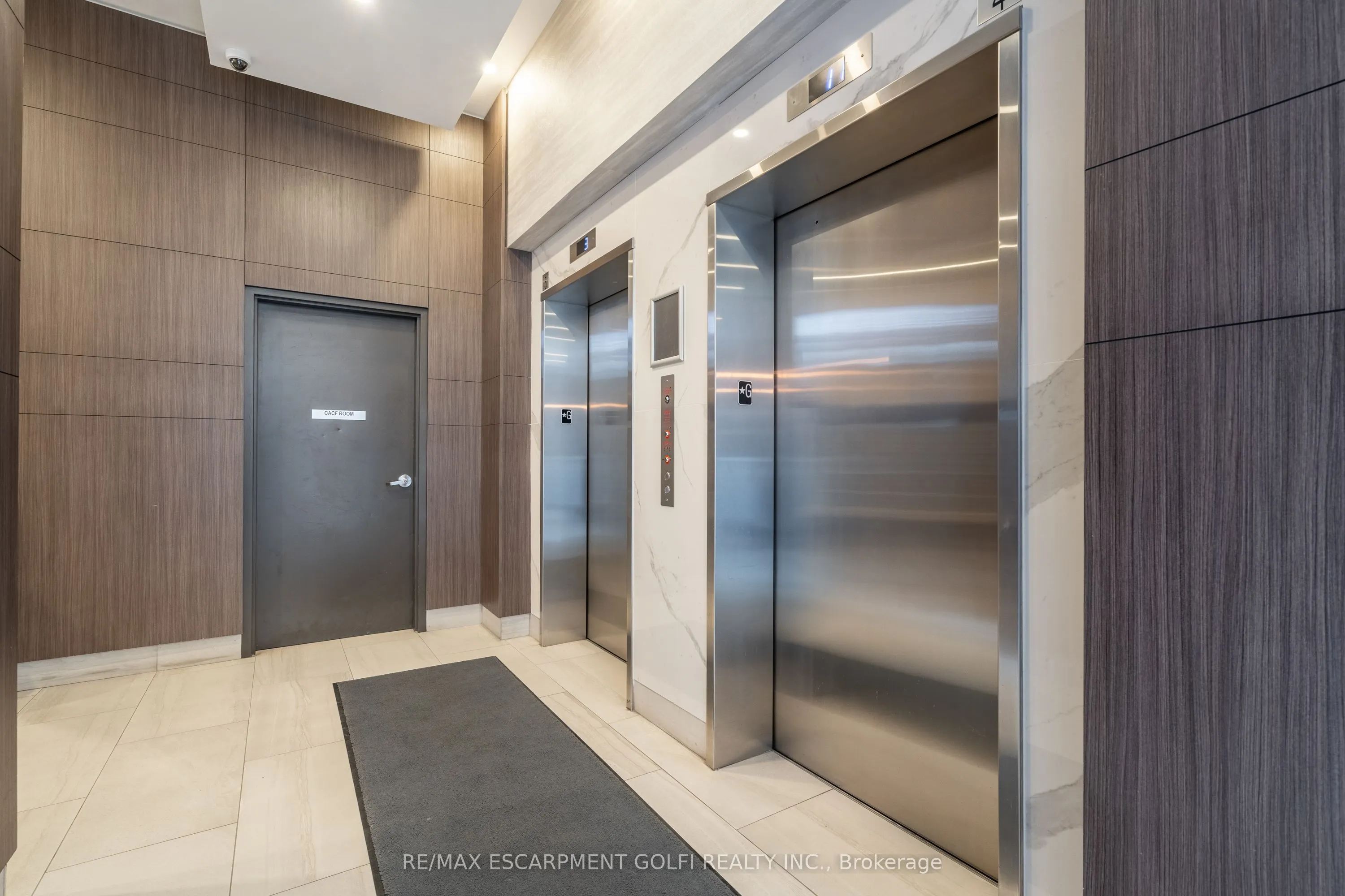 560 North Service Road, #505