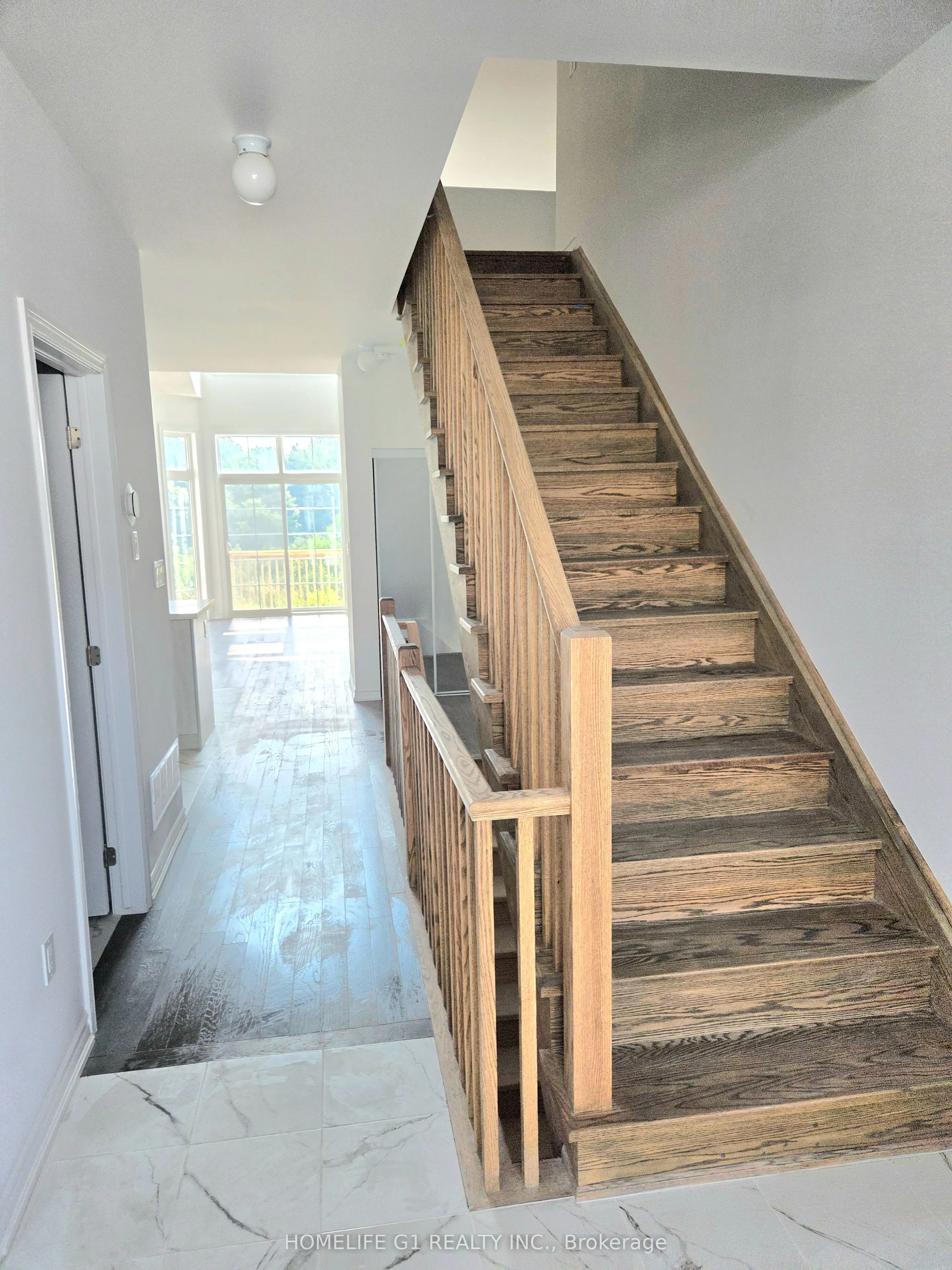 3 Turnberry Court, #3