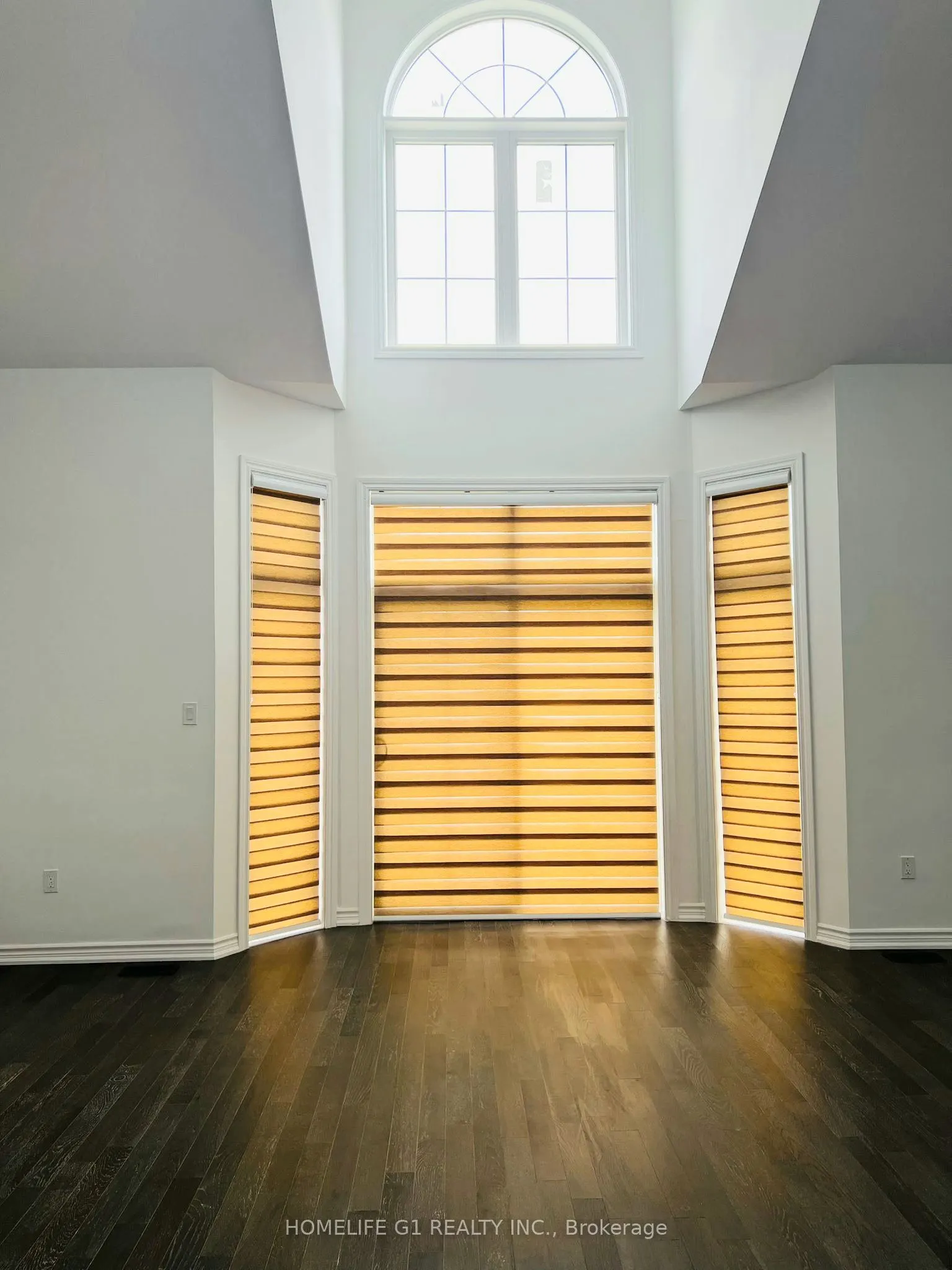 3 Turnberry Court, #3