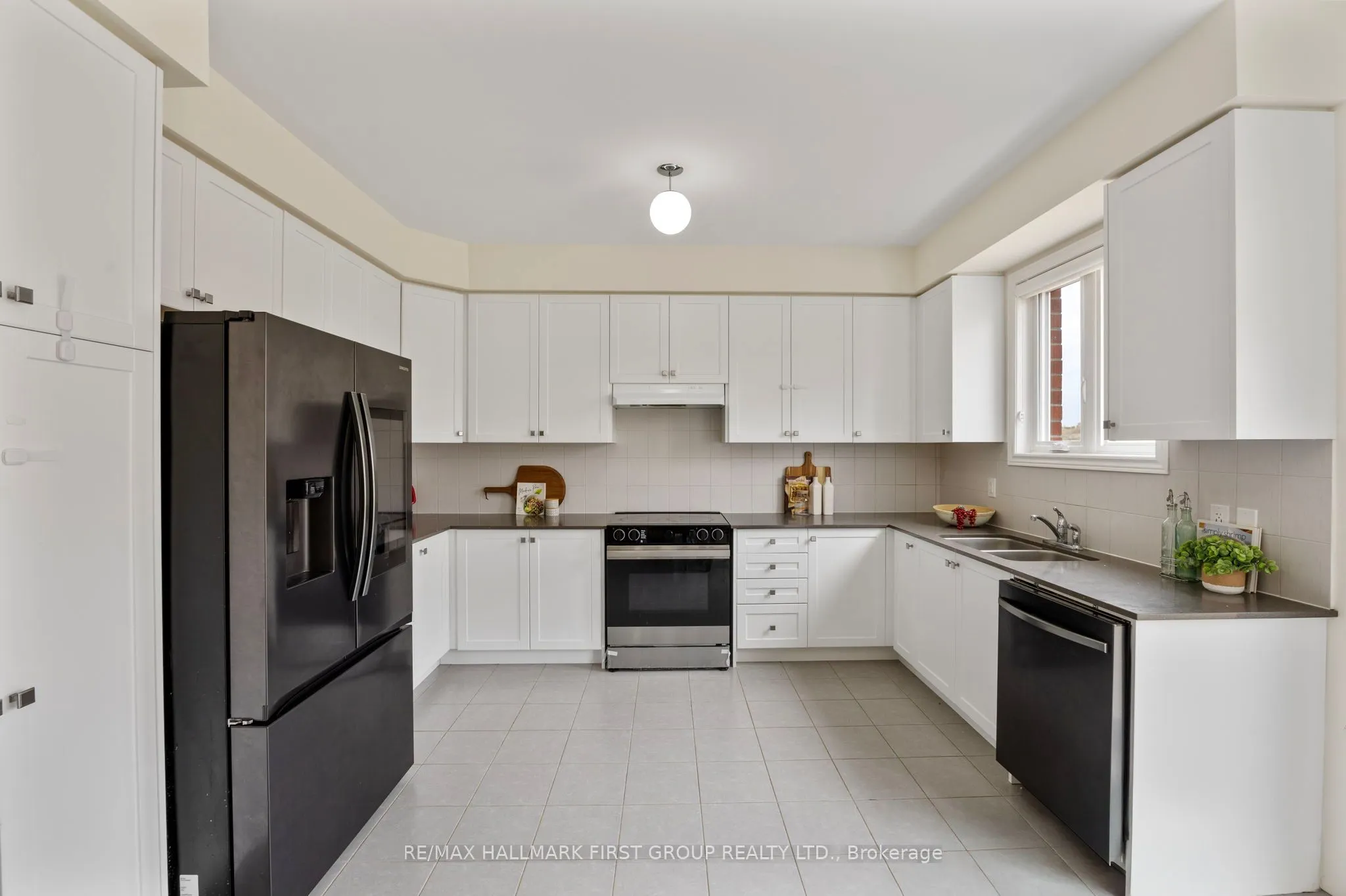 821 Steinberg Court