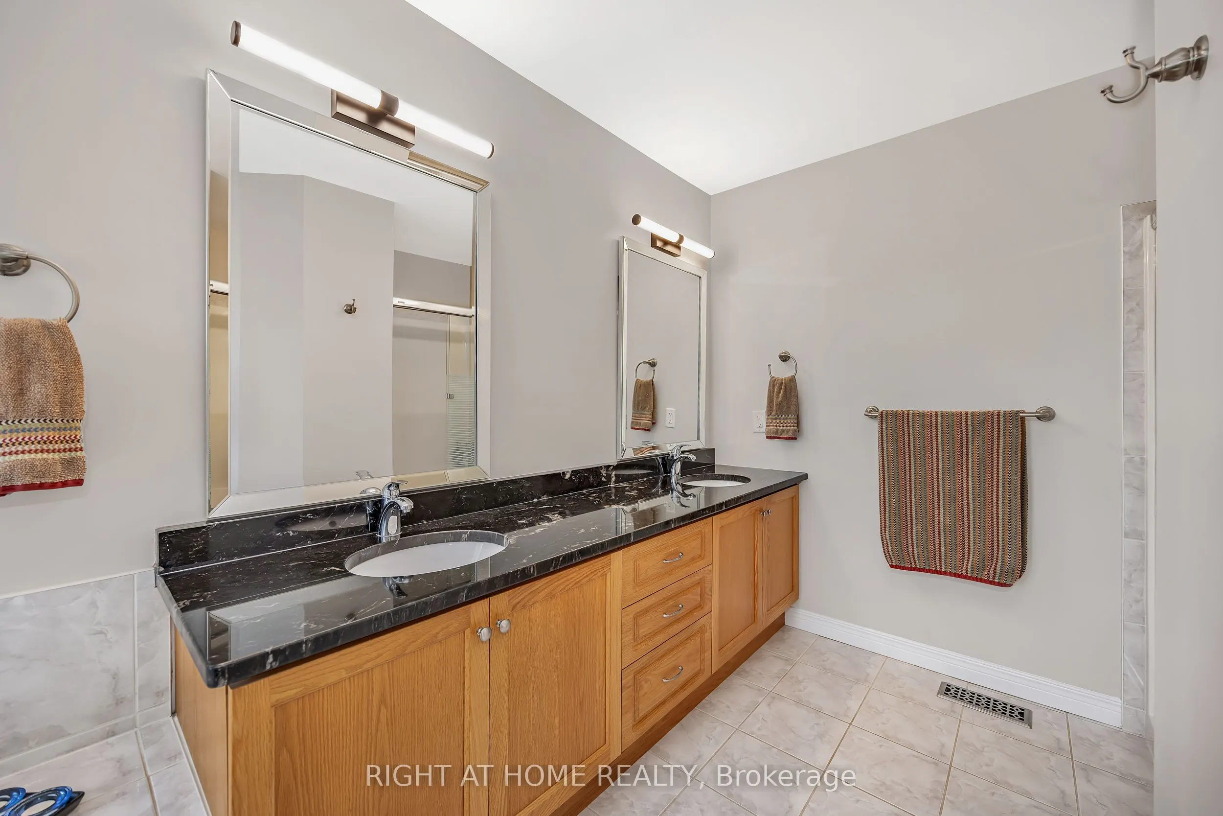 3727 Mountain Meadows Crescent