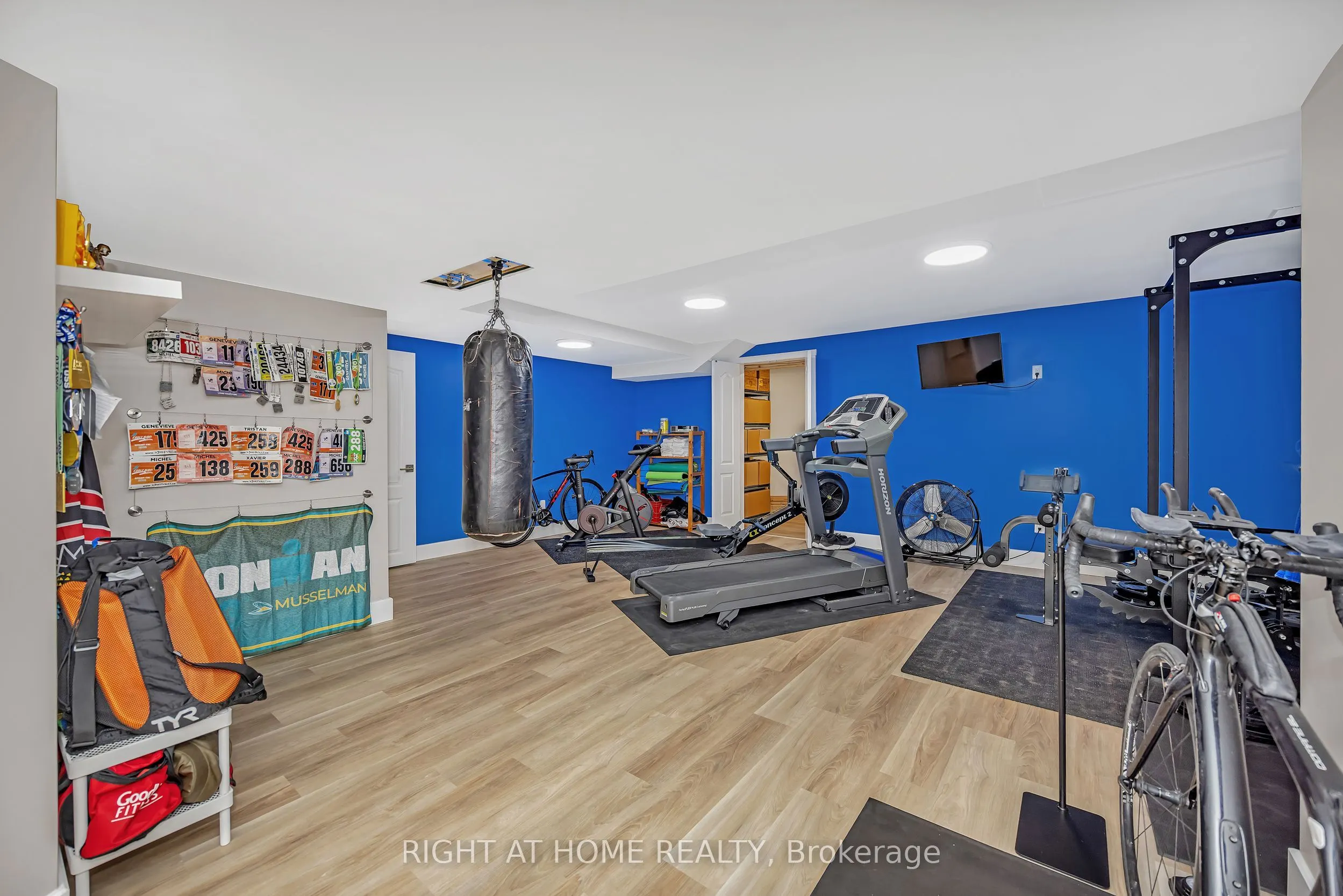 3727 Mountain Meadows Crescent