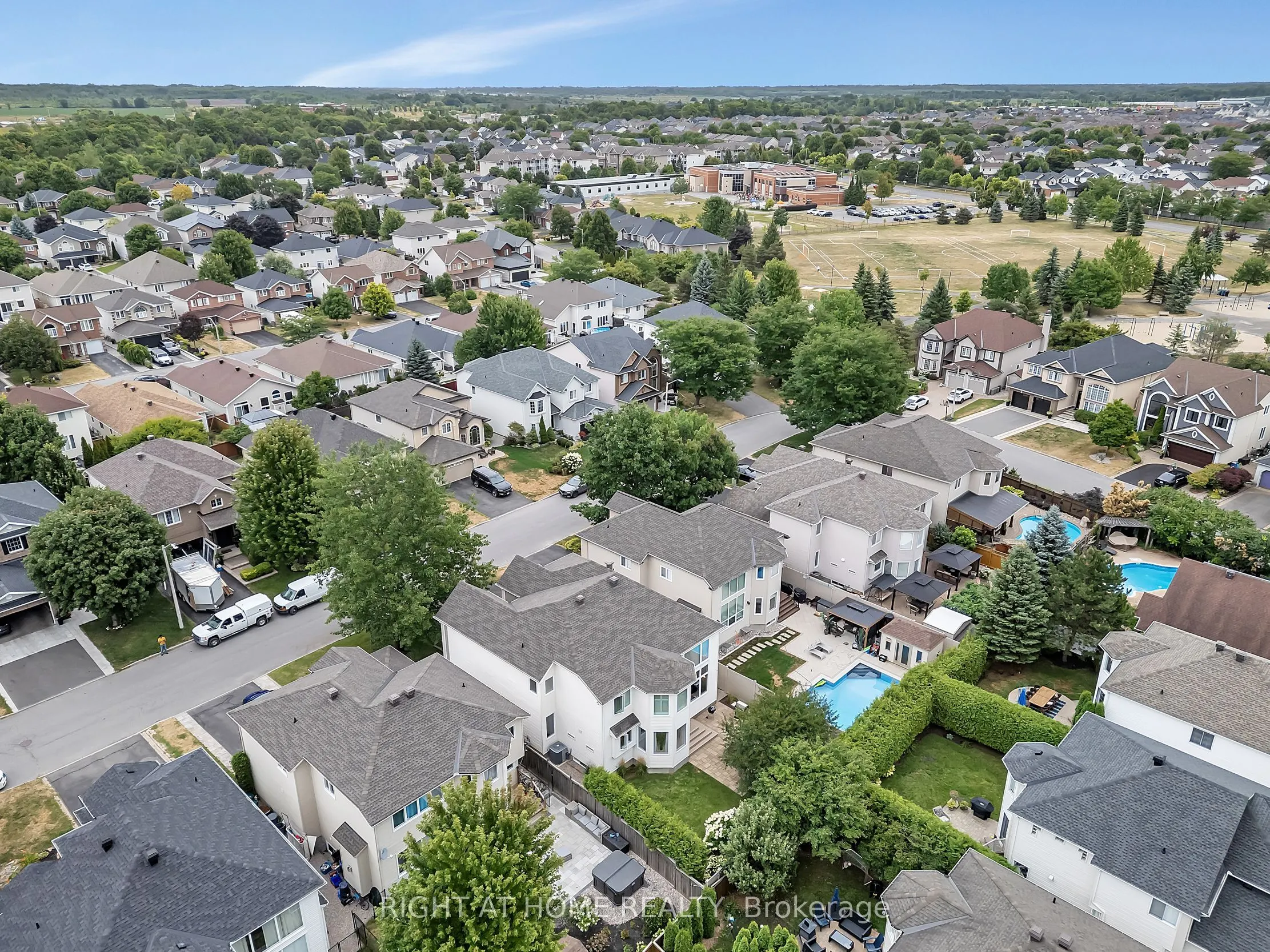 3727 Mountain Meadows Crescent