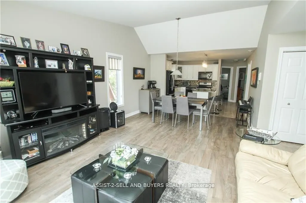 226 First Street E, #214