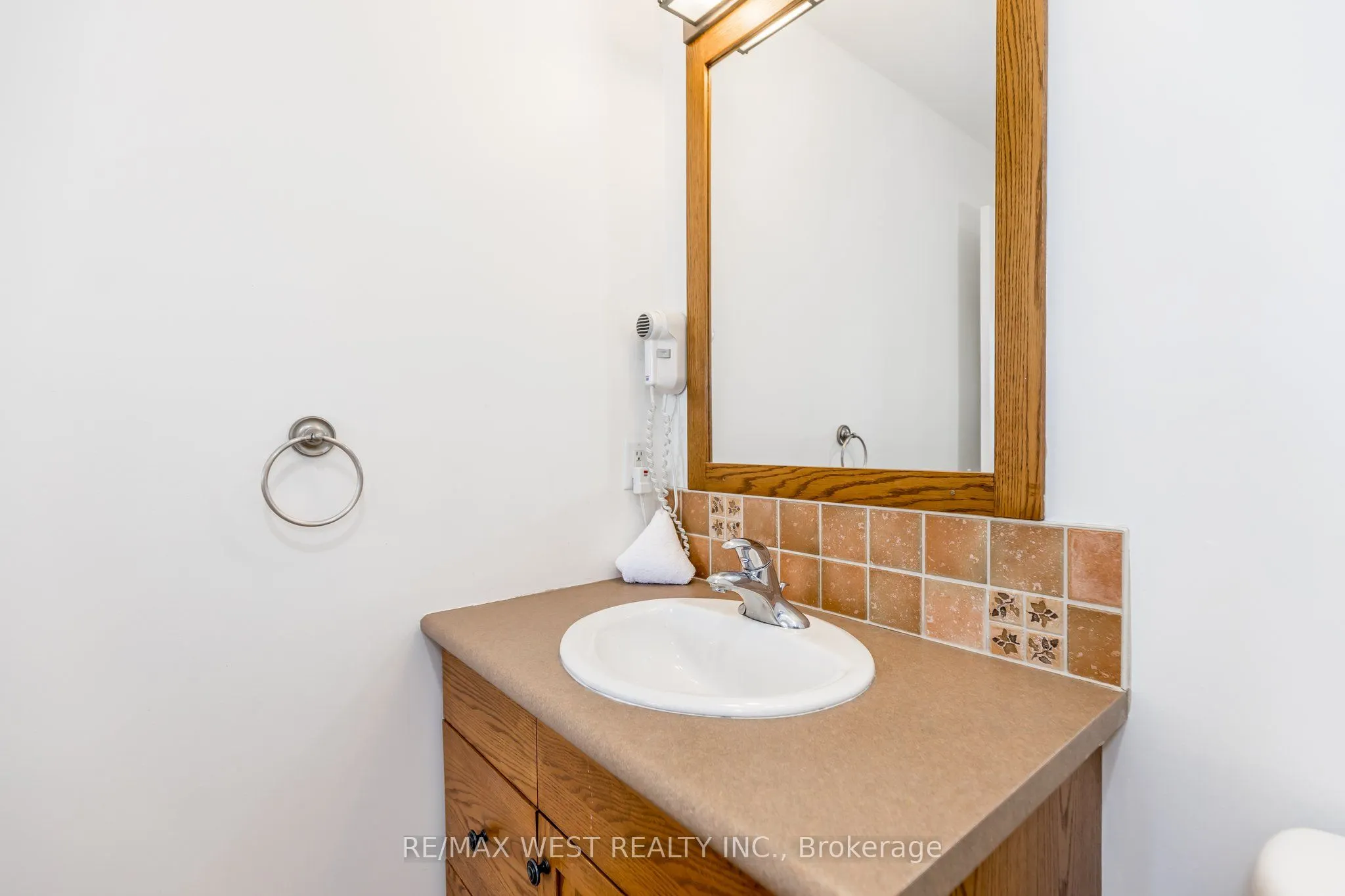 125 Fairway Court, #119