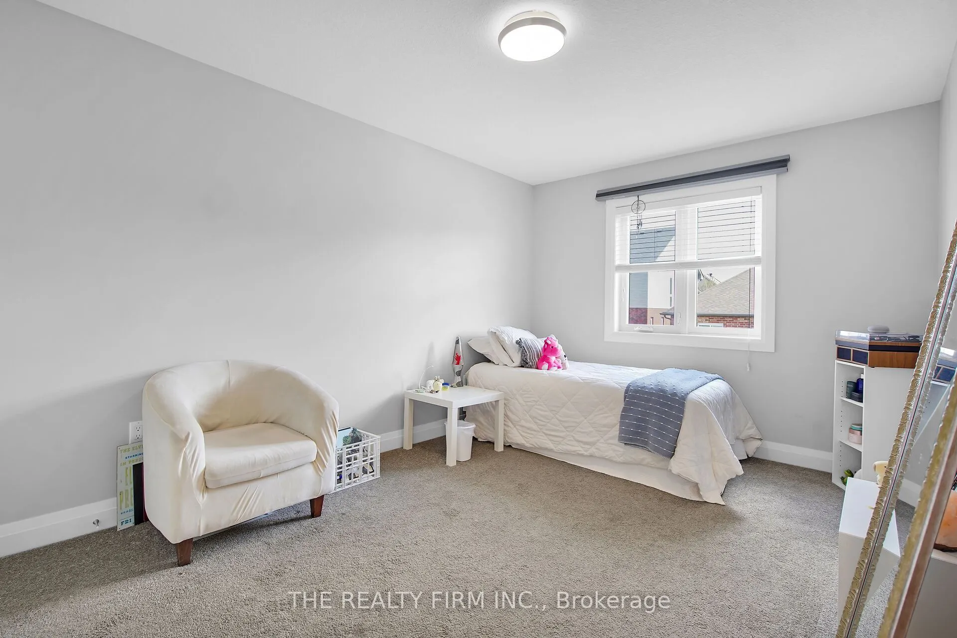 383 Tansbury Street