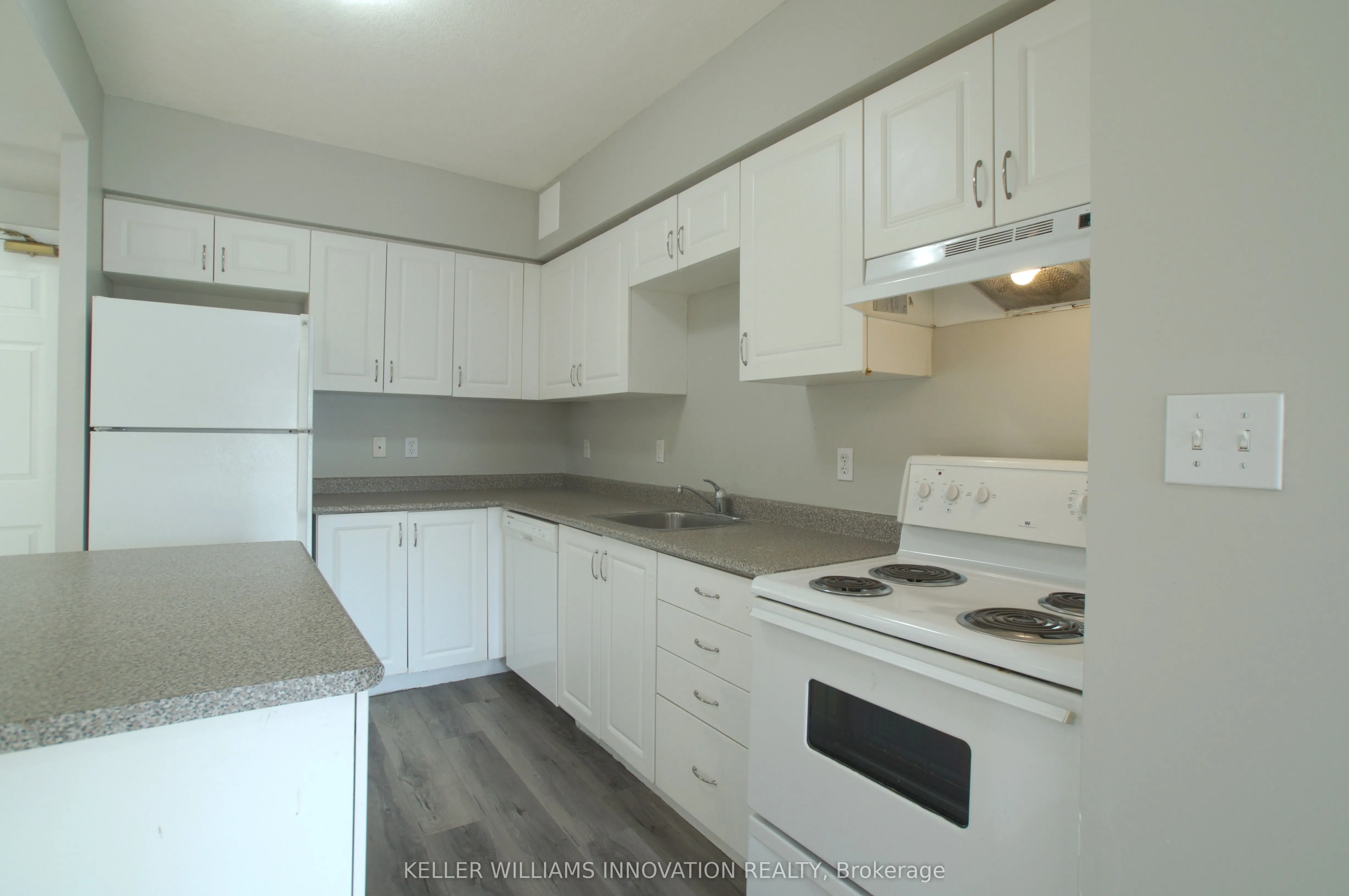 736 Old Albert Street, #204
