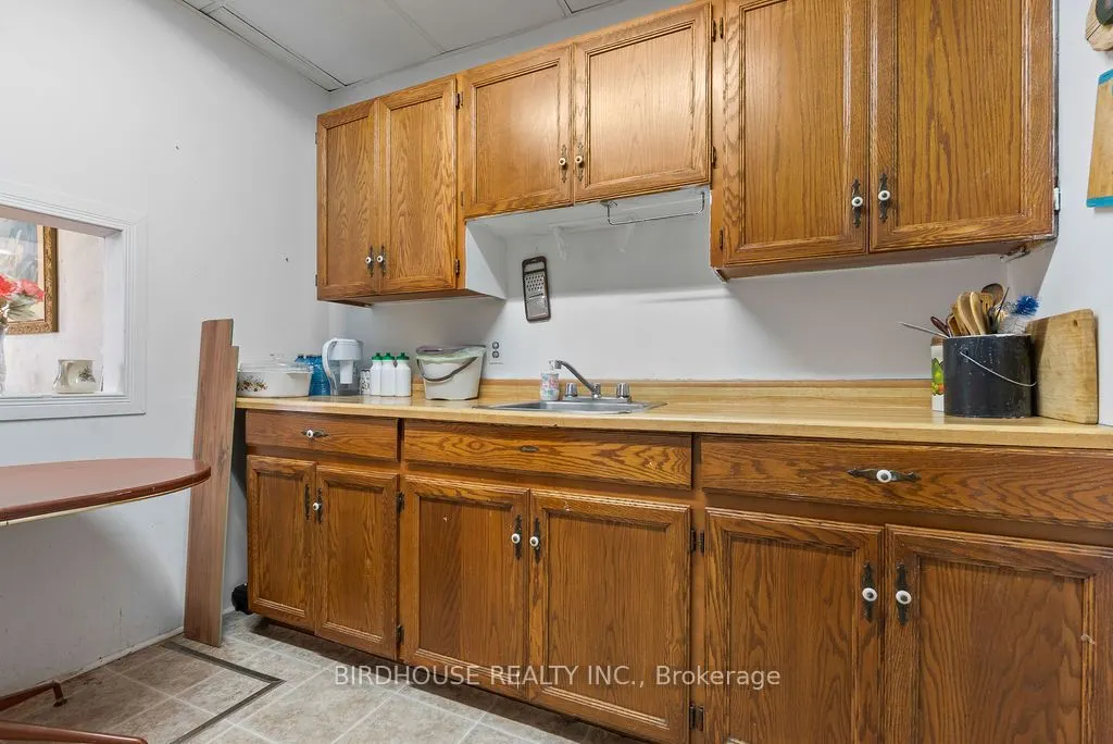 70 Ridout Street