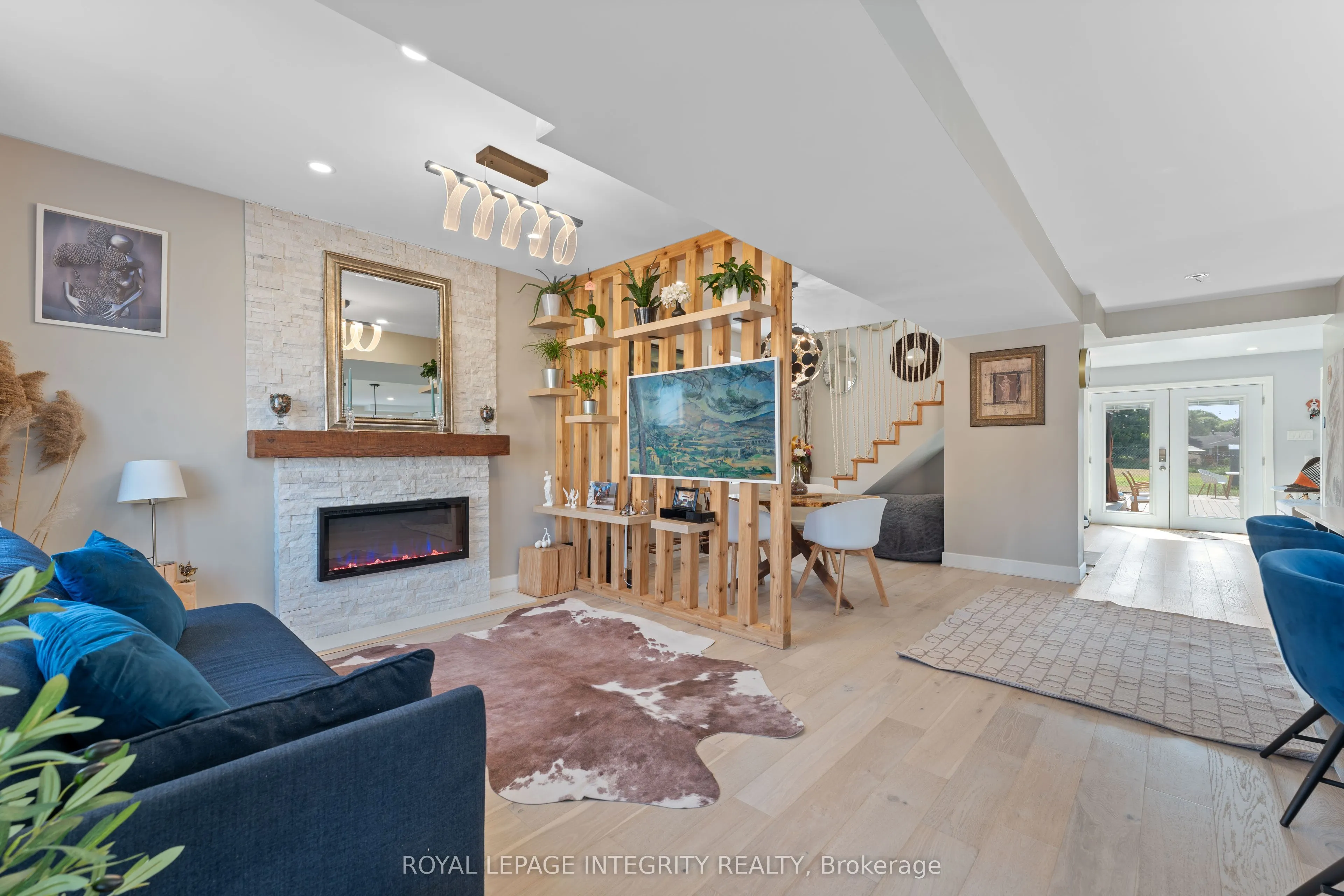 2234 Laval Street