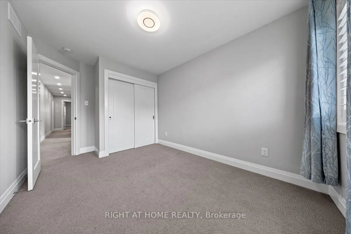 601 WILLOWMERE Way