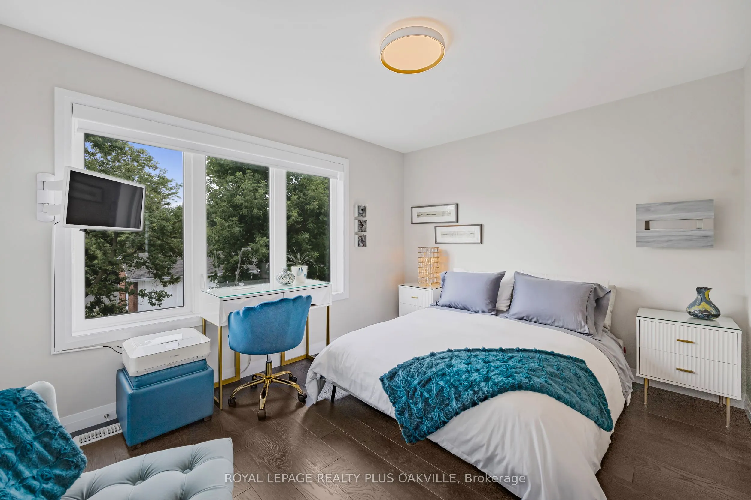 270 Melvin Avenue, #18