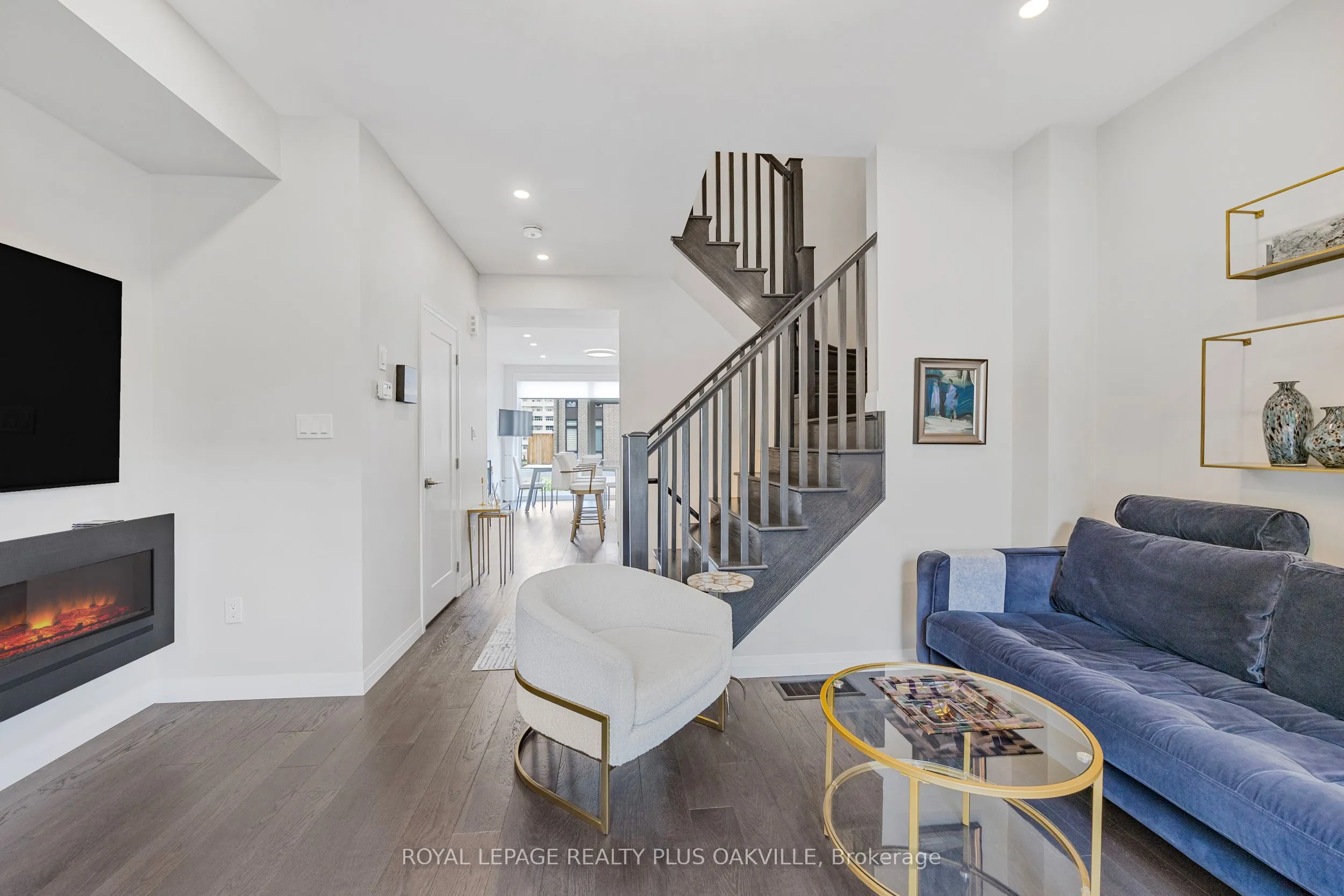 270 Melvin Avenue, #18