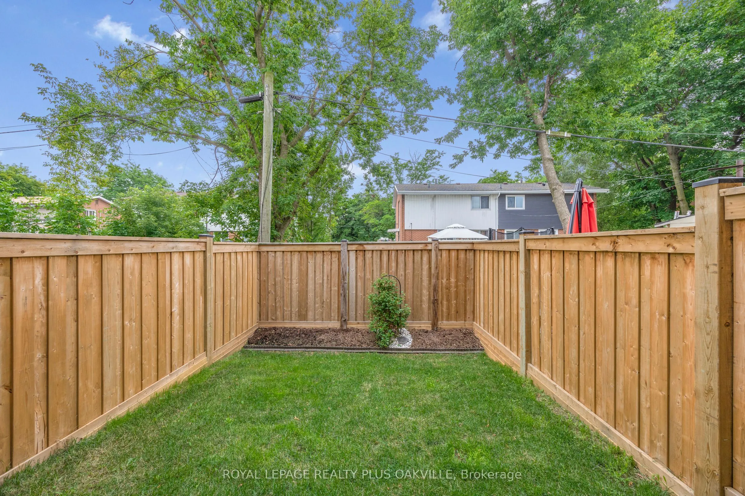 270 Melvin Avenue, #18
