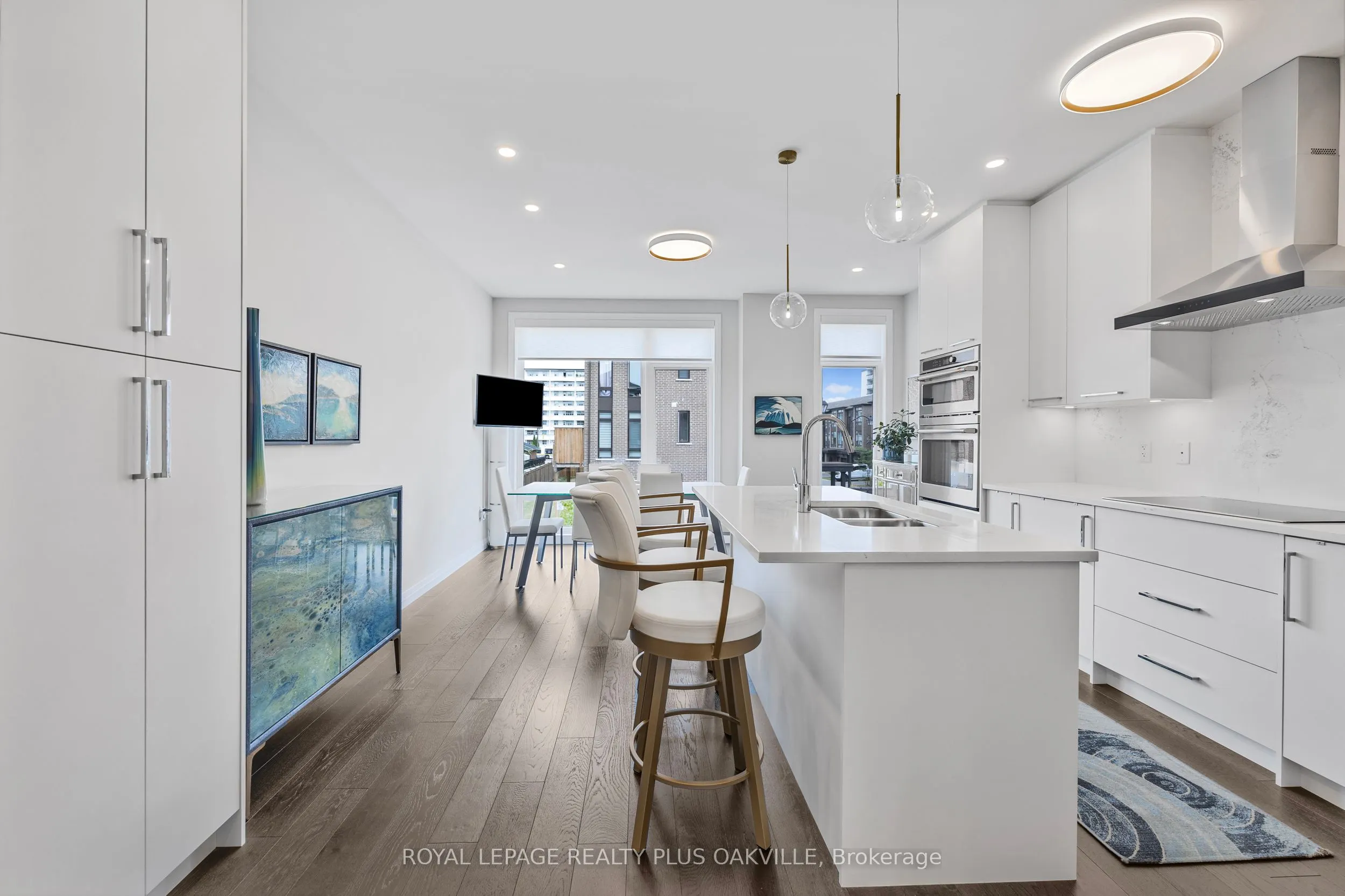 270 Melvin Avenue, #18