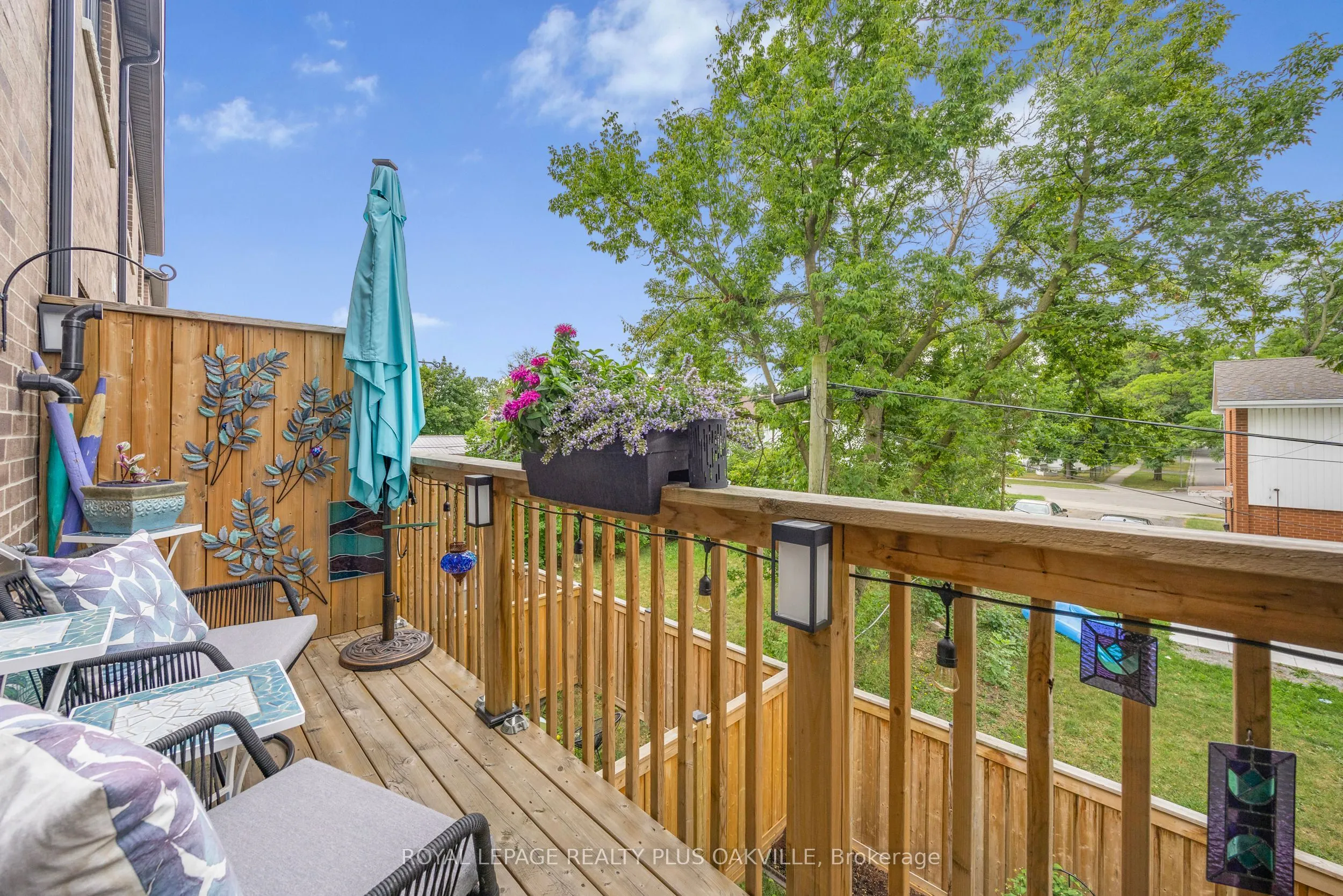 270 Melvin Avenue, #18