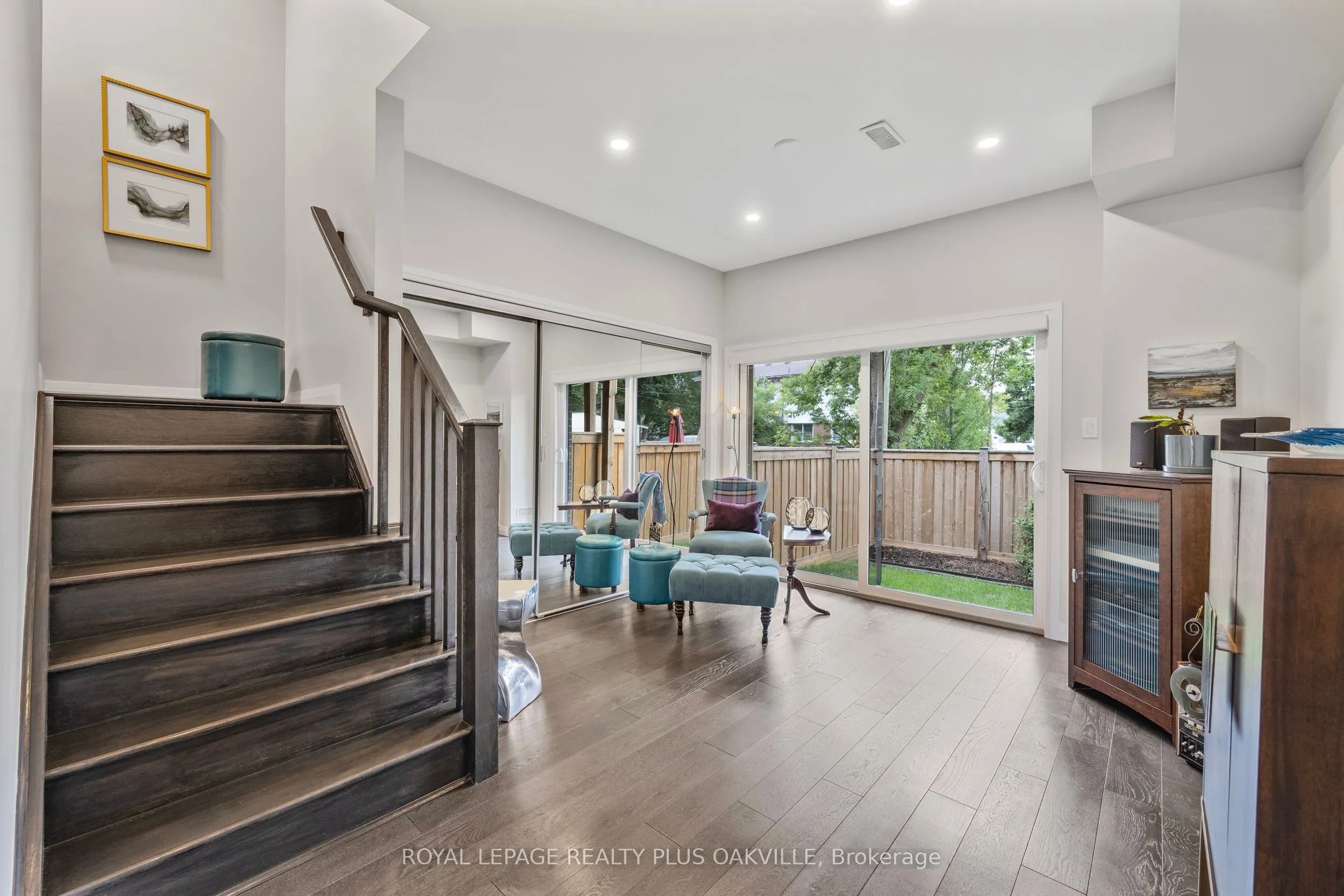 270 Melvin Avenue, #18