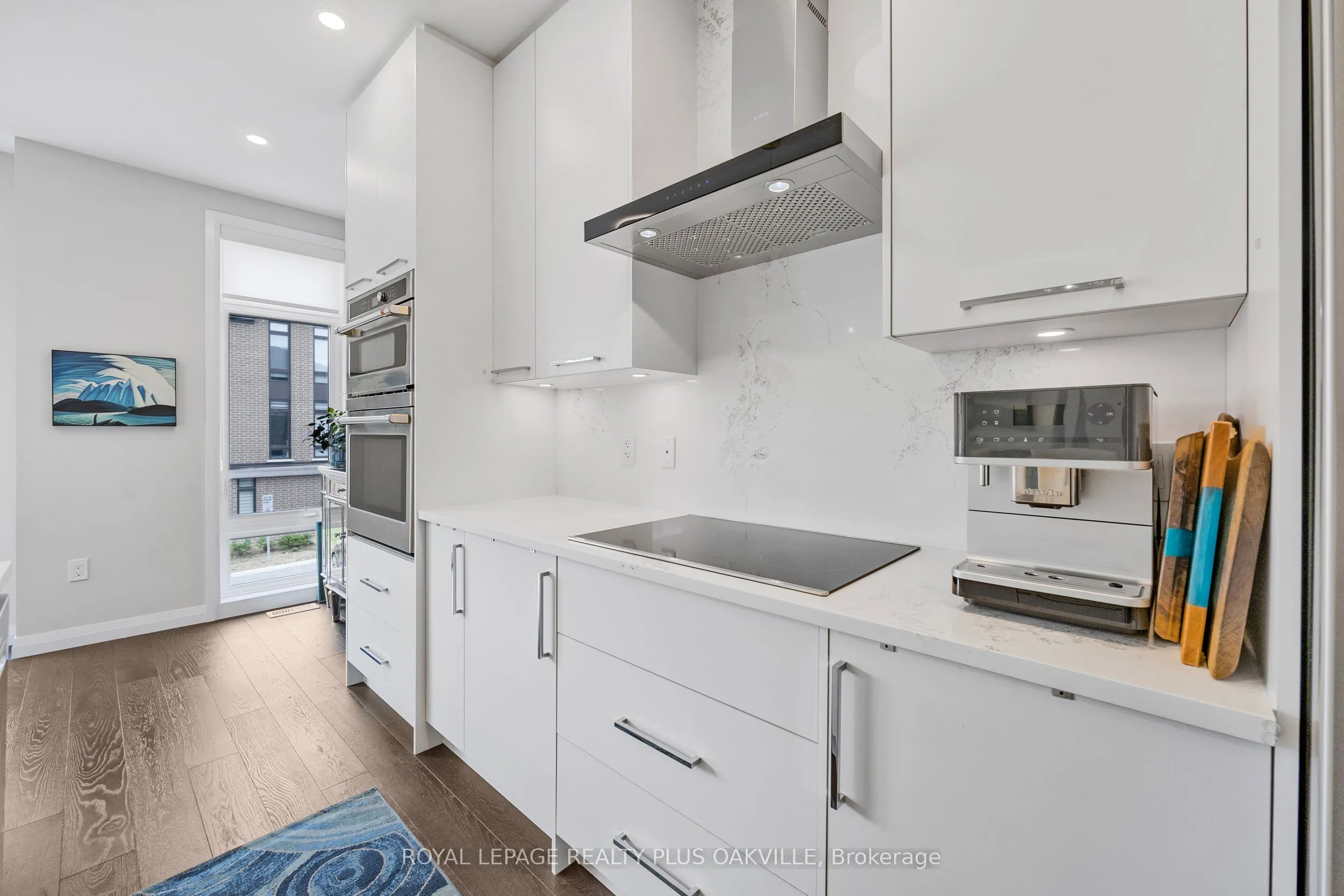 270 Melvin Avenue, #18