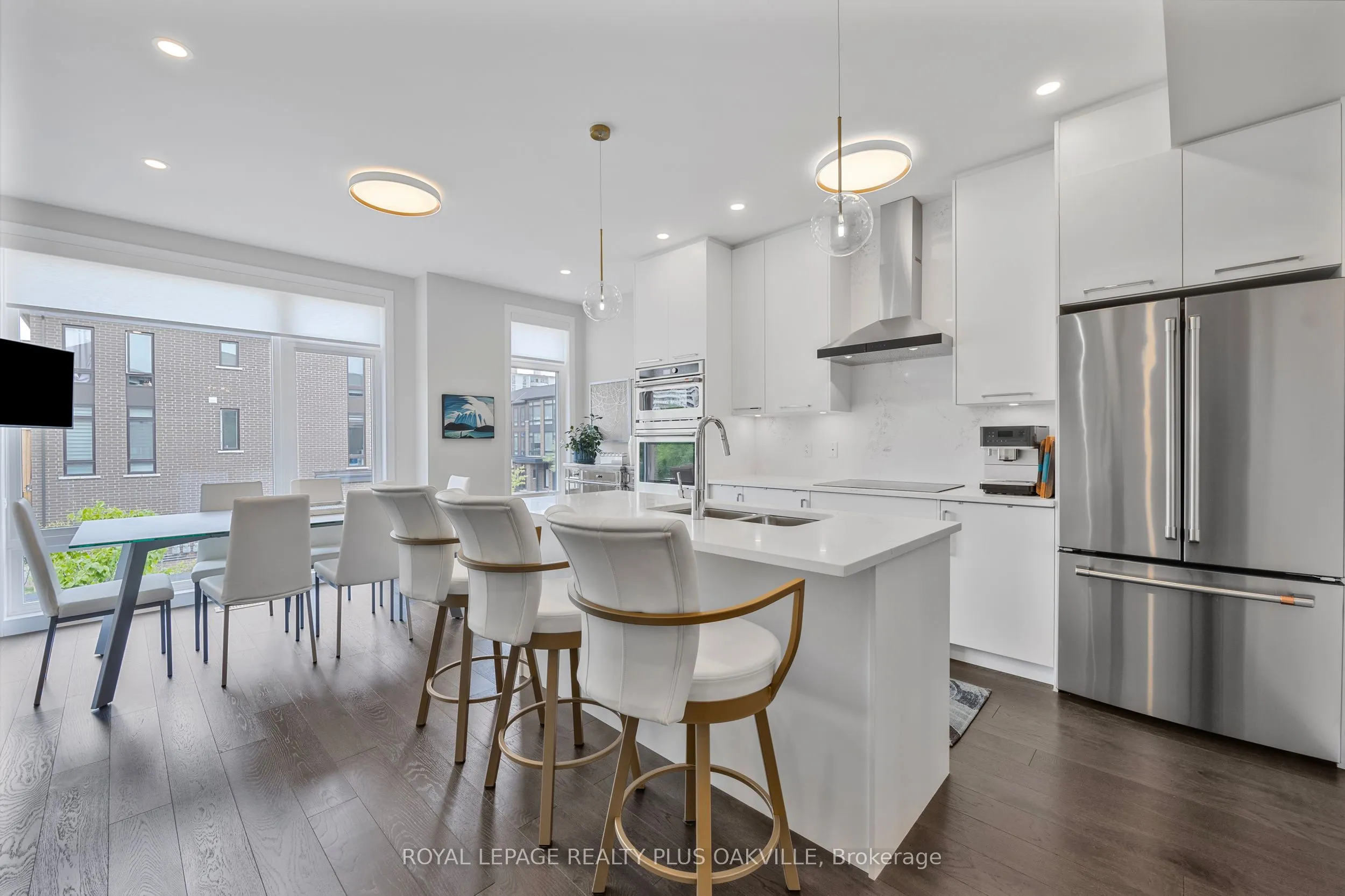 270 Melvin Avenue, #18