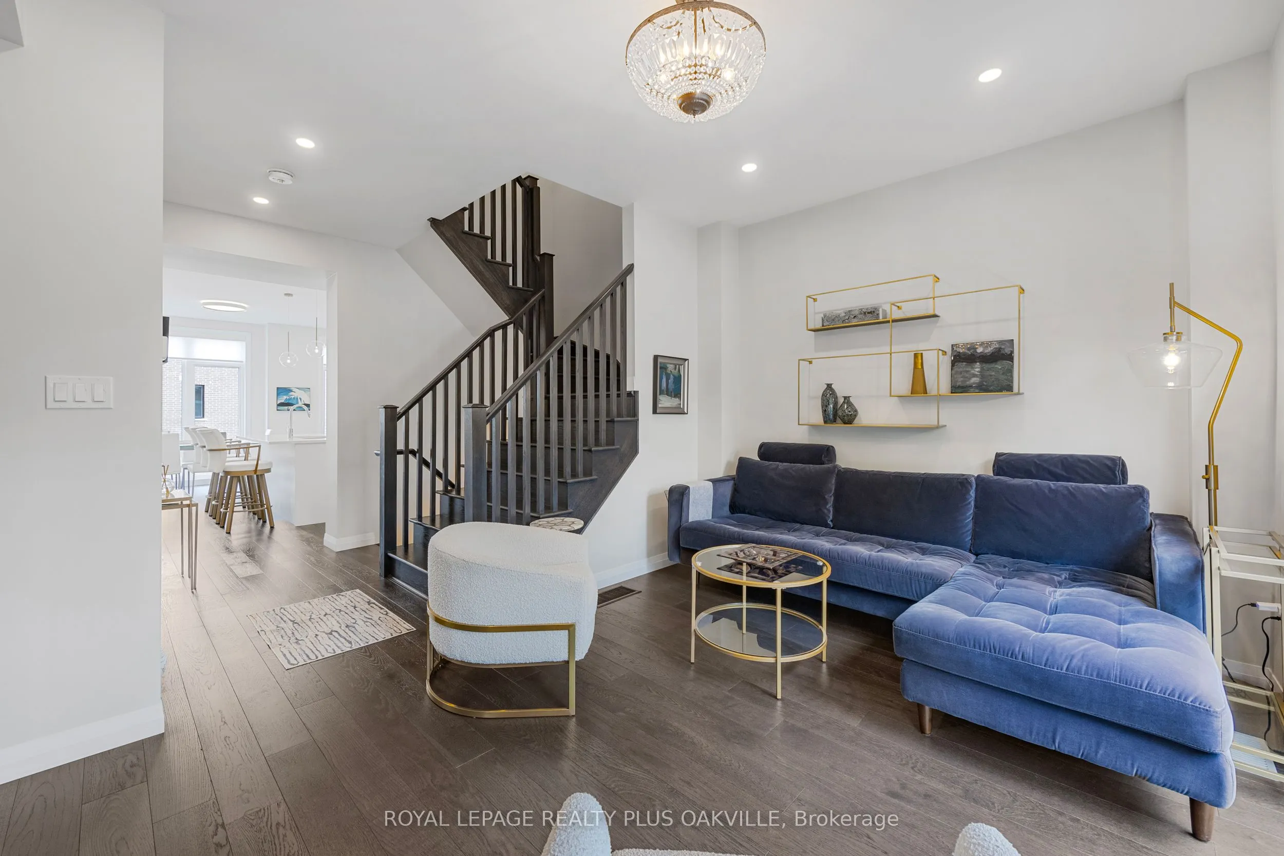 270 Melvin Avenue, #18
