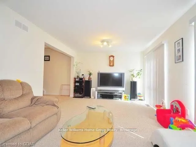 42 HASLER Crescent