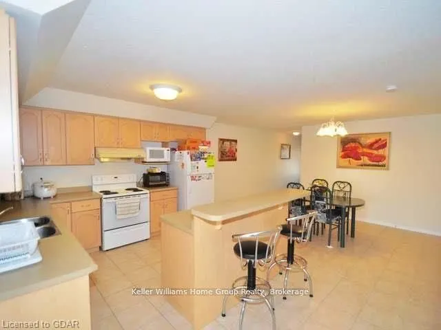 42 HASLER Crescent