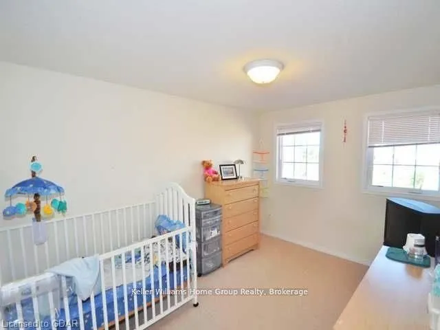 42 HASLER Crescent