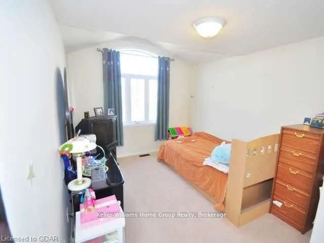 42 HASLER Crescent