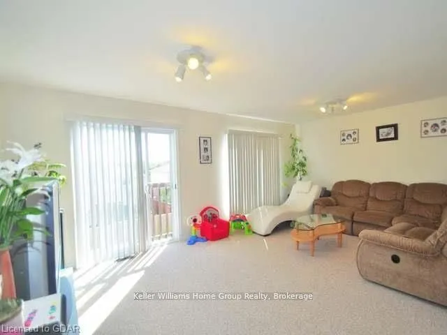 42 HASLER Crescent