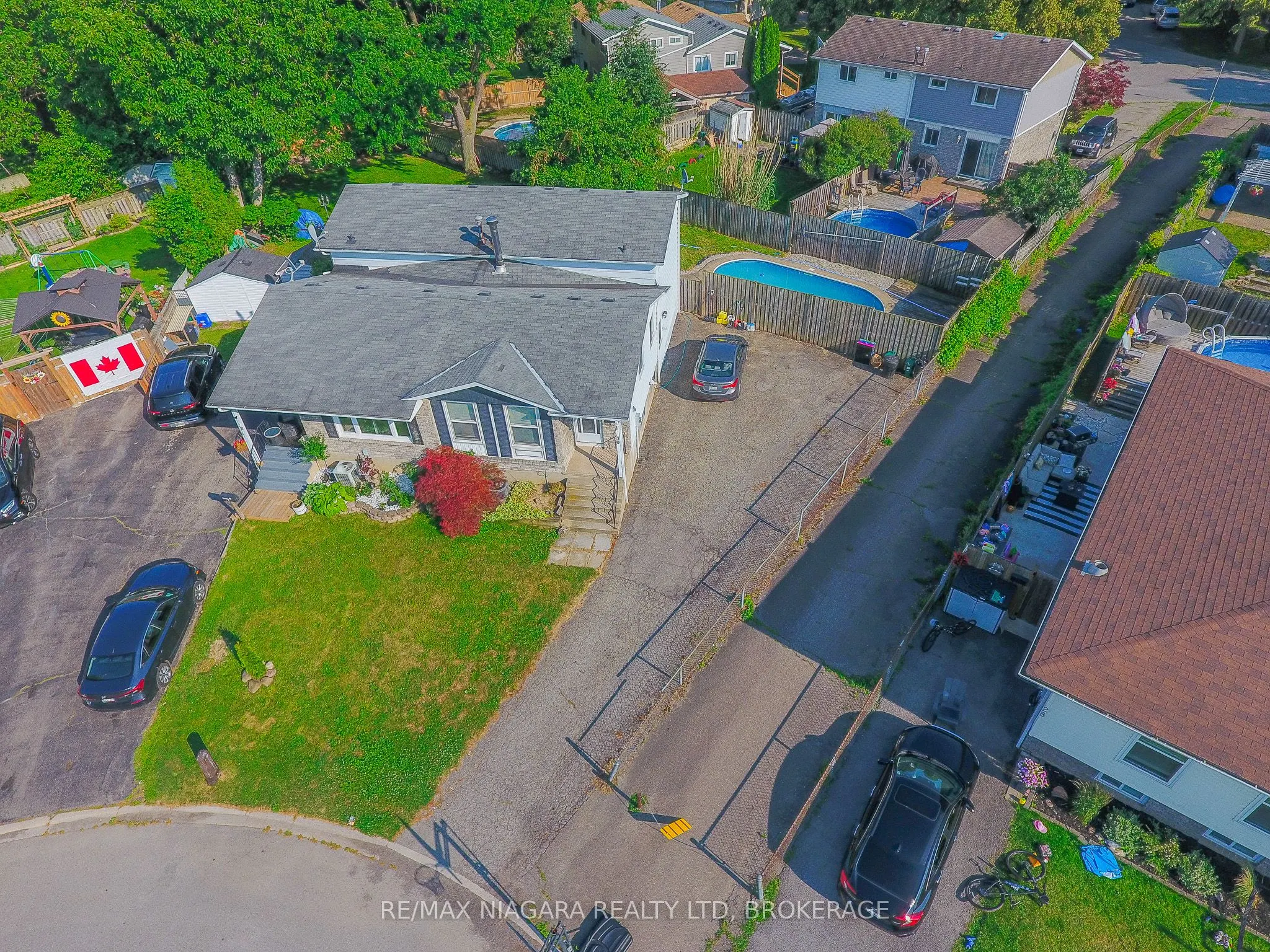 30 Garfield Lane