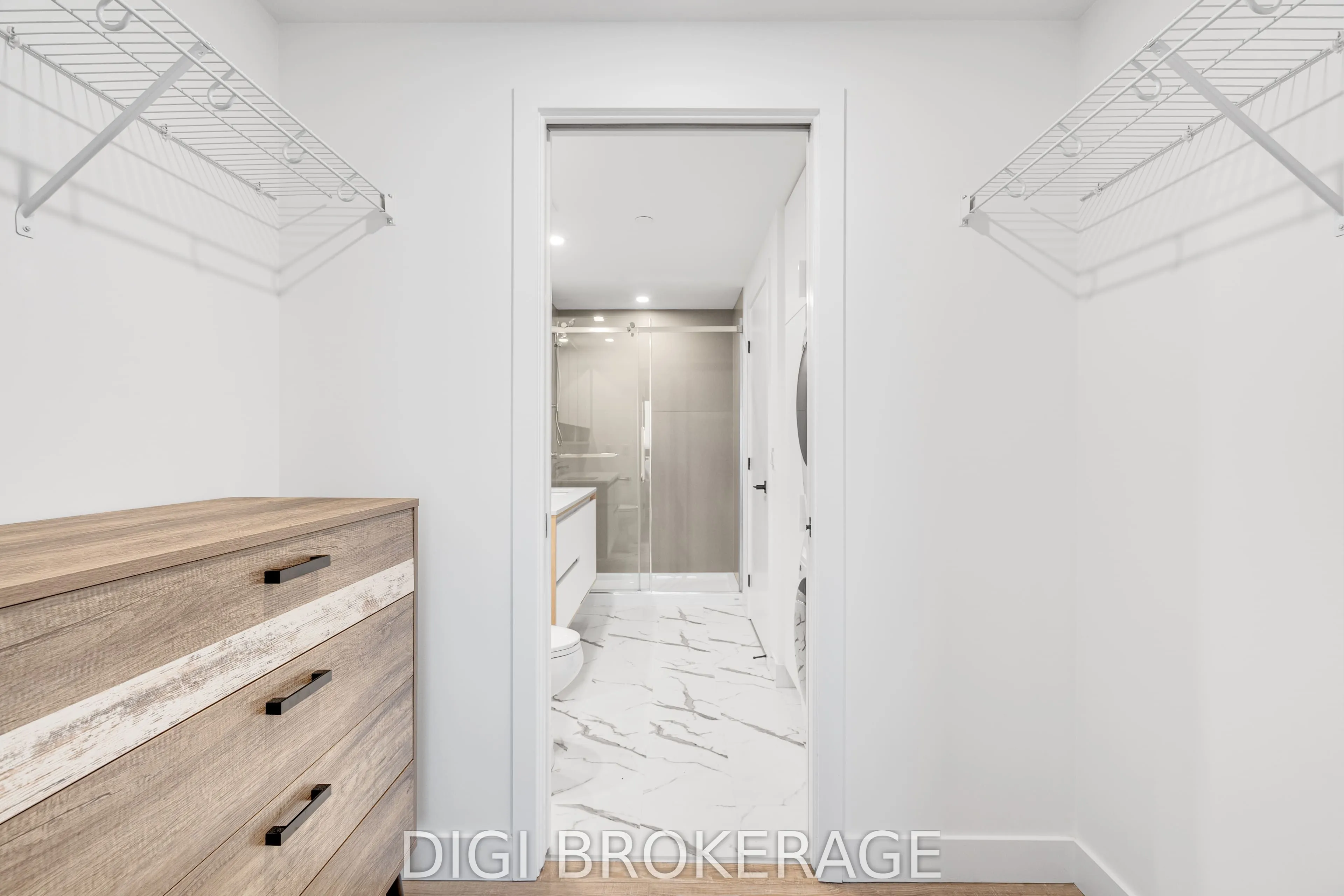 1240 Cummings Avenue, #3004