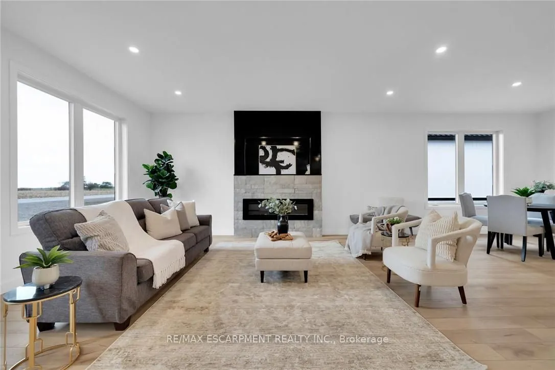 4093 Rainham Road