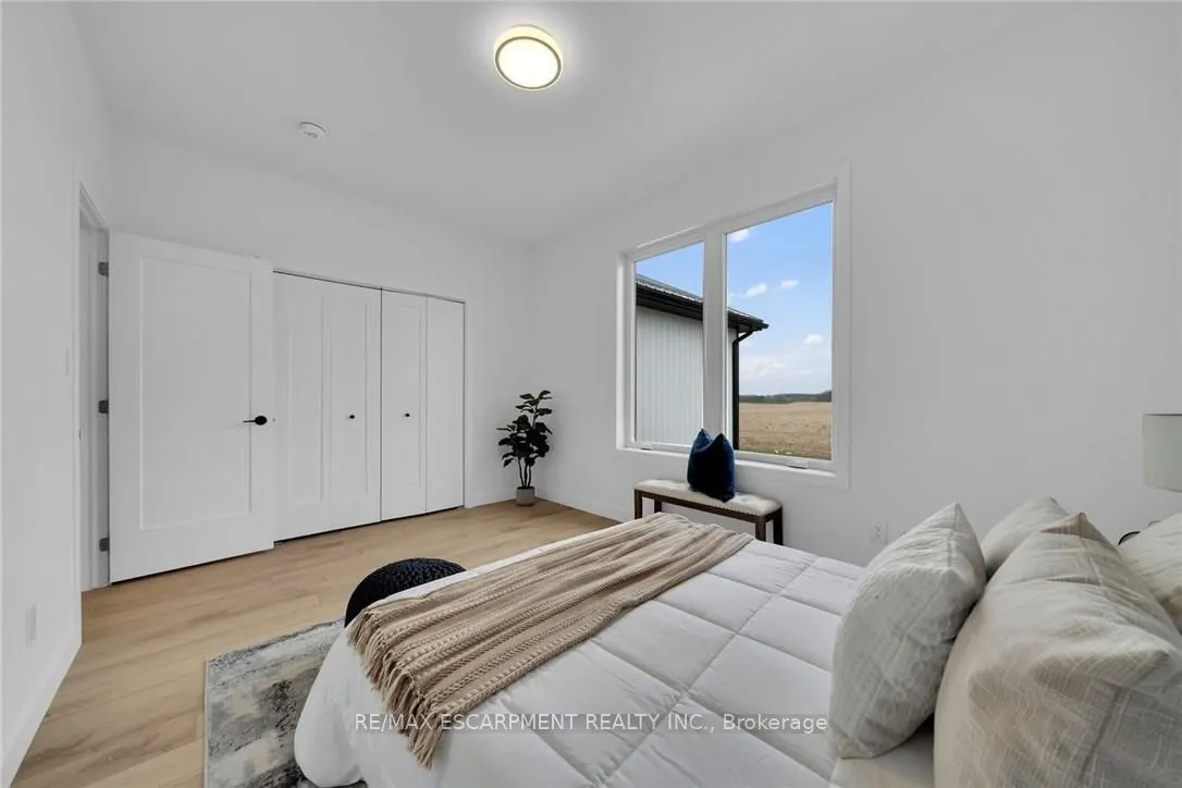 4093 Rainham Road