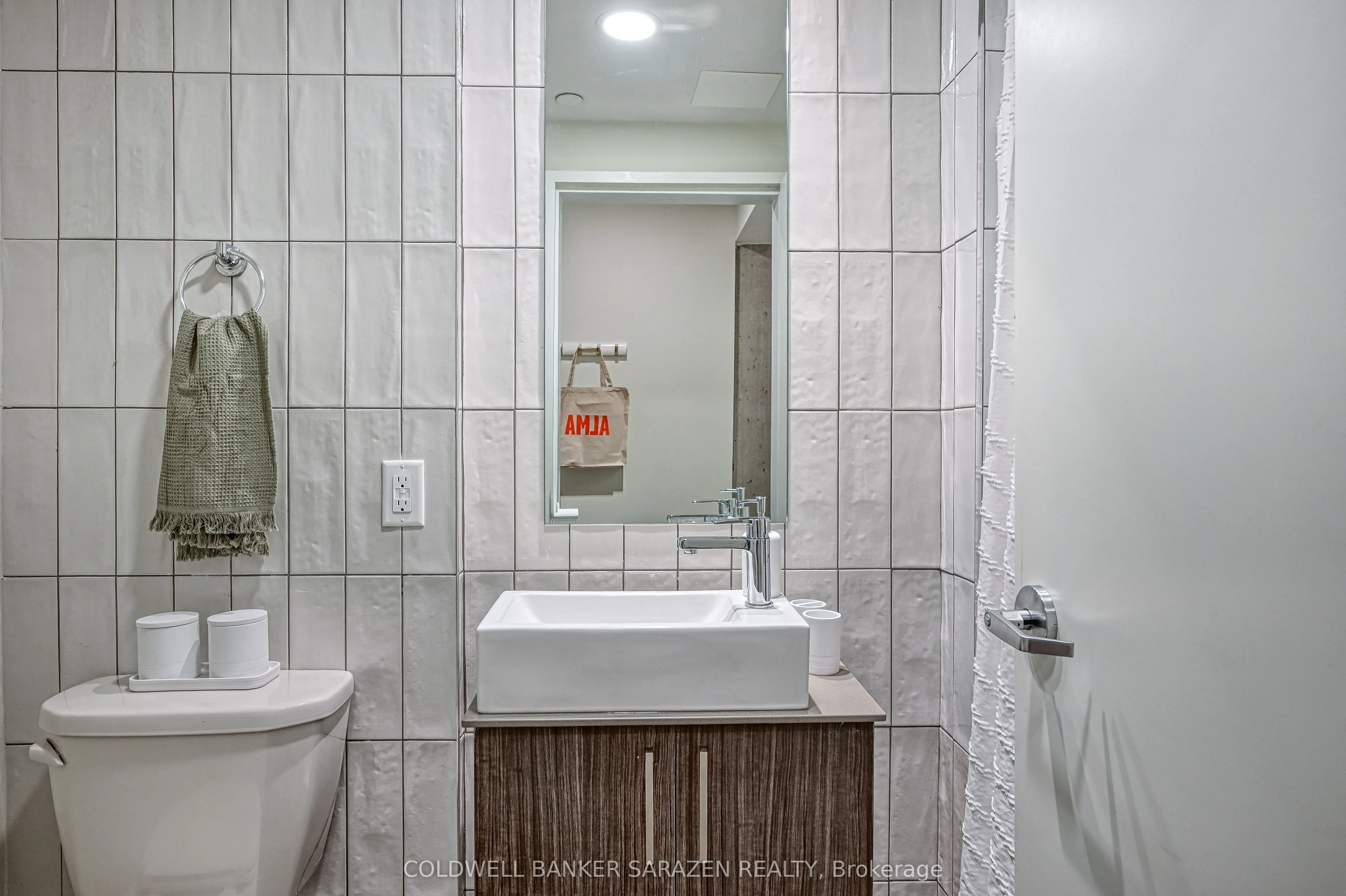 211 BESSERER Street, #B908