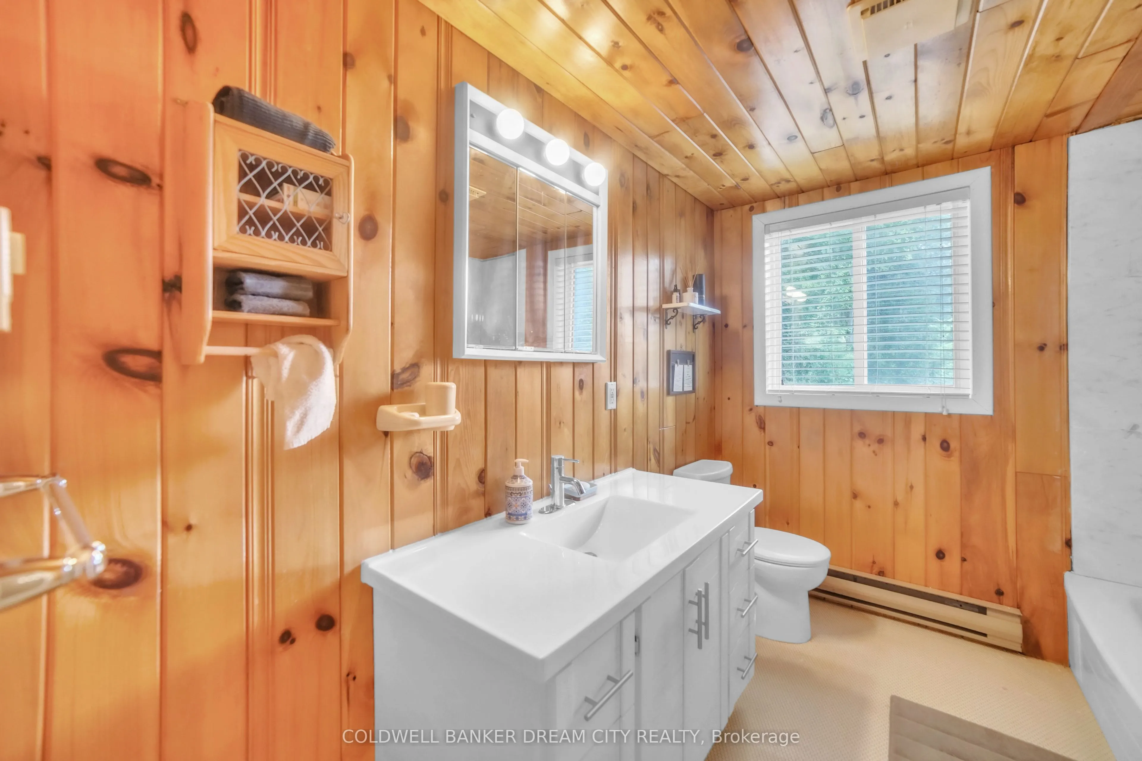 1004A ALMOND Lane