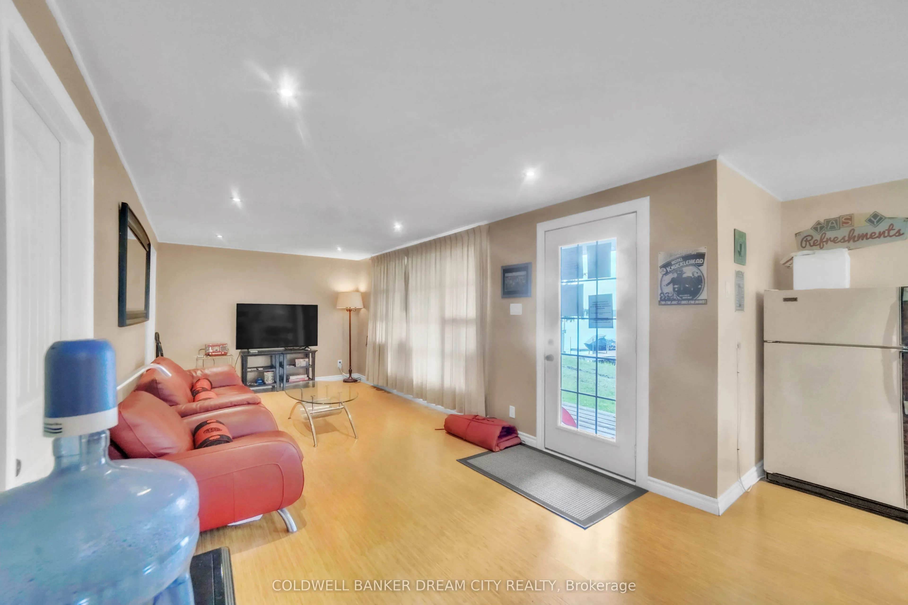1004A ALMOND Lane