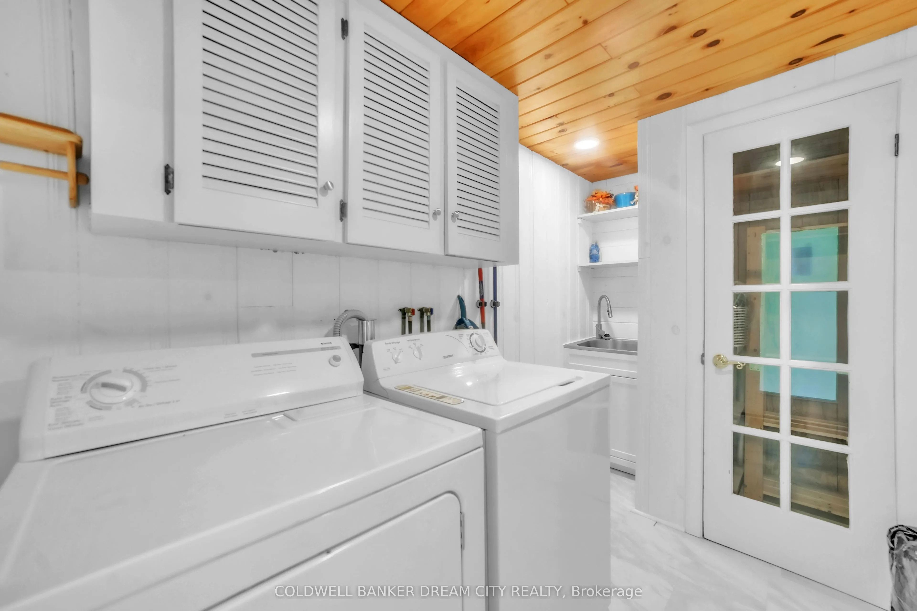 1004A ALMOND Lane