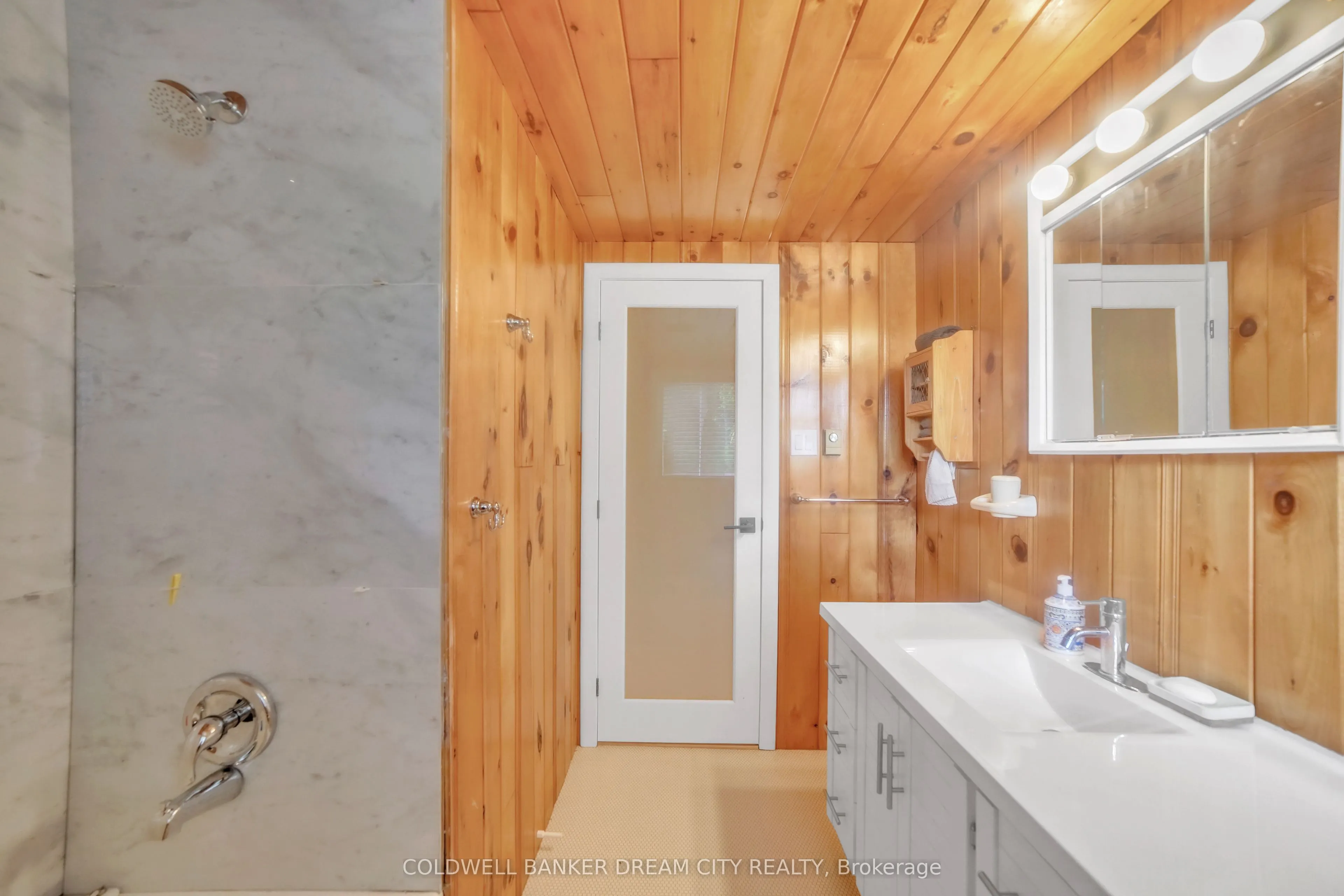 1004A ALMOND Lane