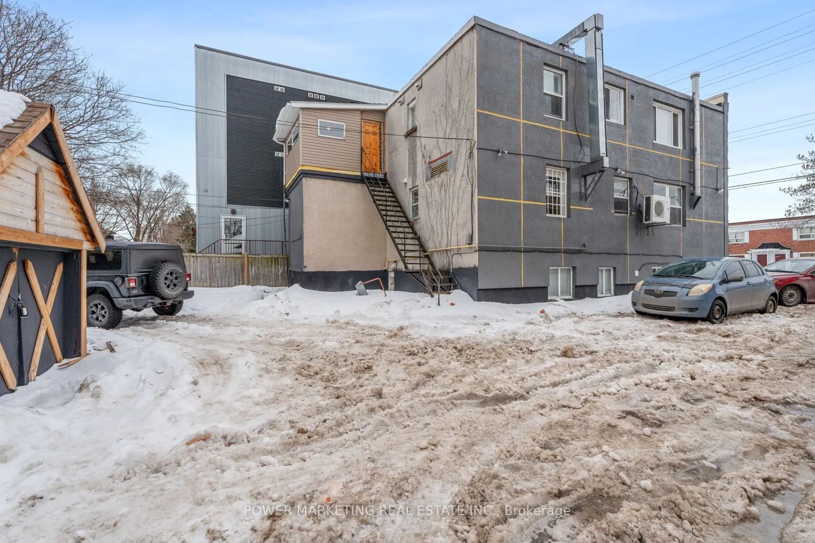 293 ST LAURENT Boulevard