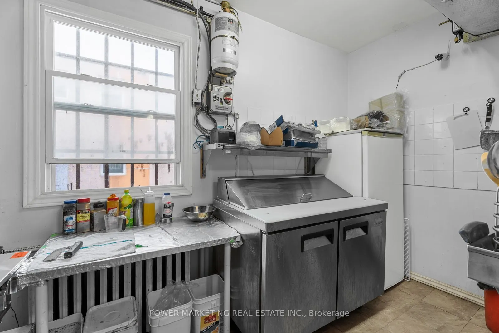 293 ST LAURENT Boulevard