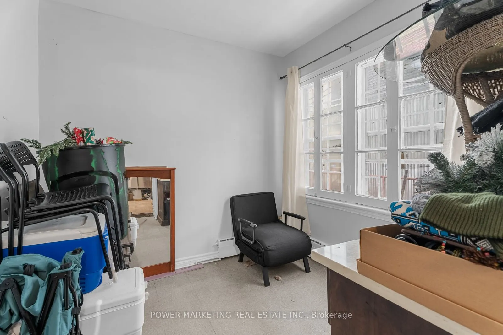 293 ST LAURENT Boulevard