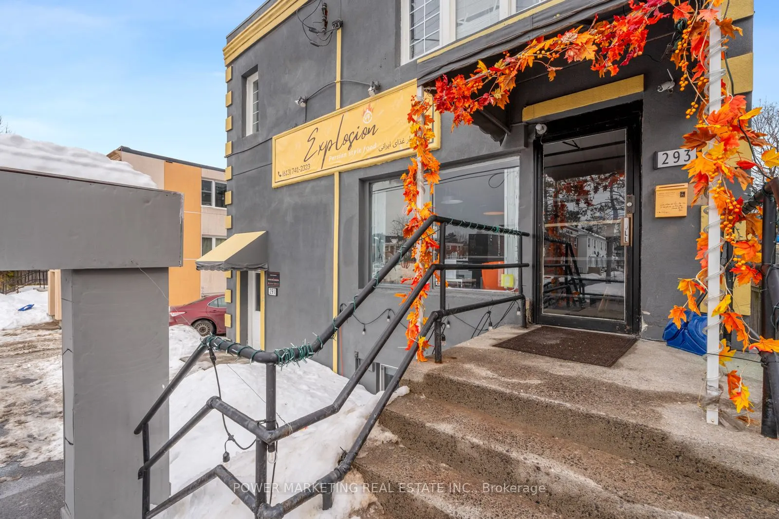 293 ST LAURENT Boulevard