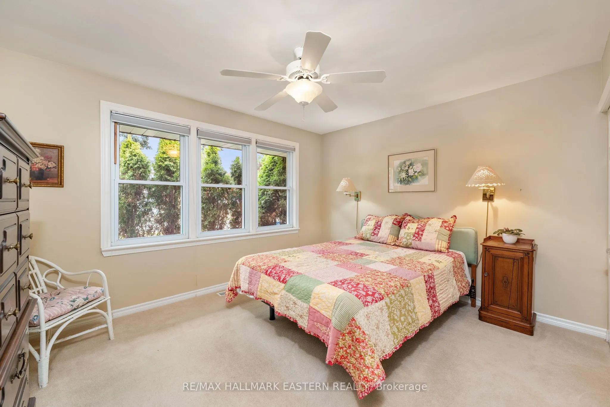 883 Kensington Drive