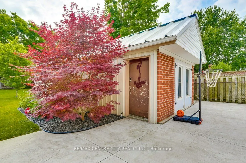 1018 Willow Drive