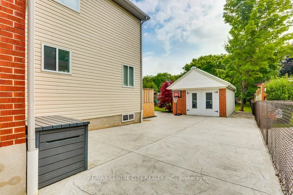 1018 Willow Drive
